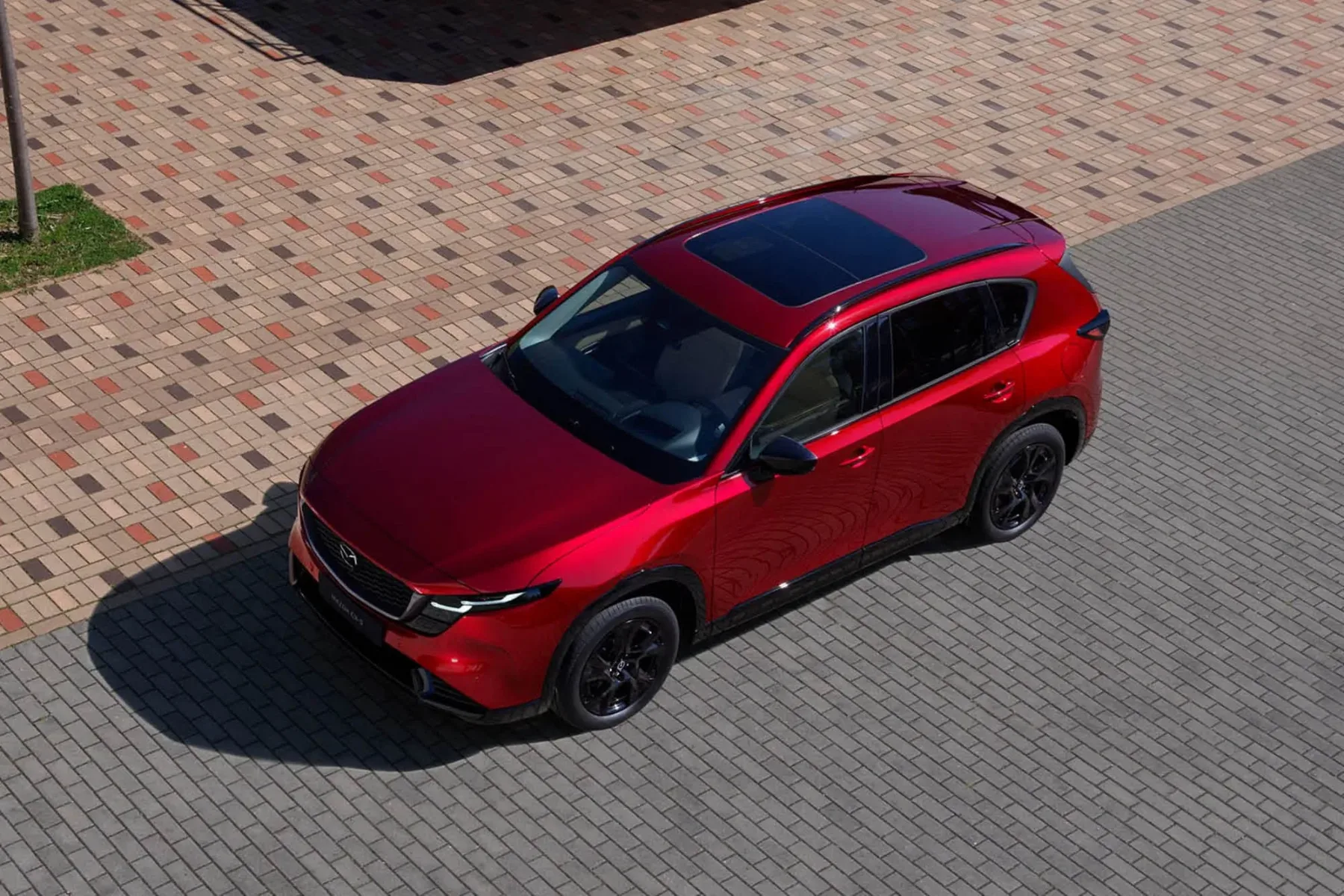 Popolnoma nova Mazda CX-5 (2026): Ko duša Hirošime dobi prostorsko nadgradnjo