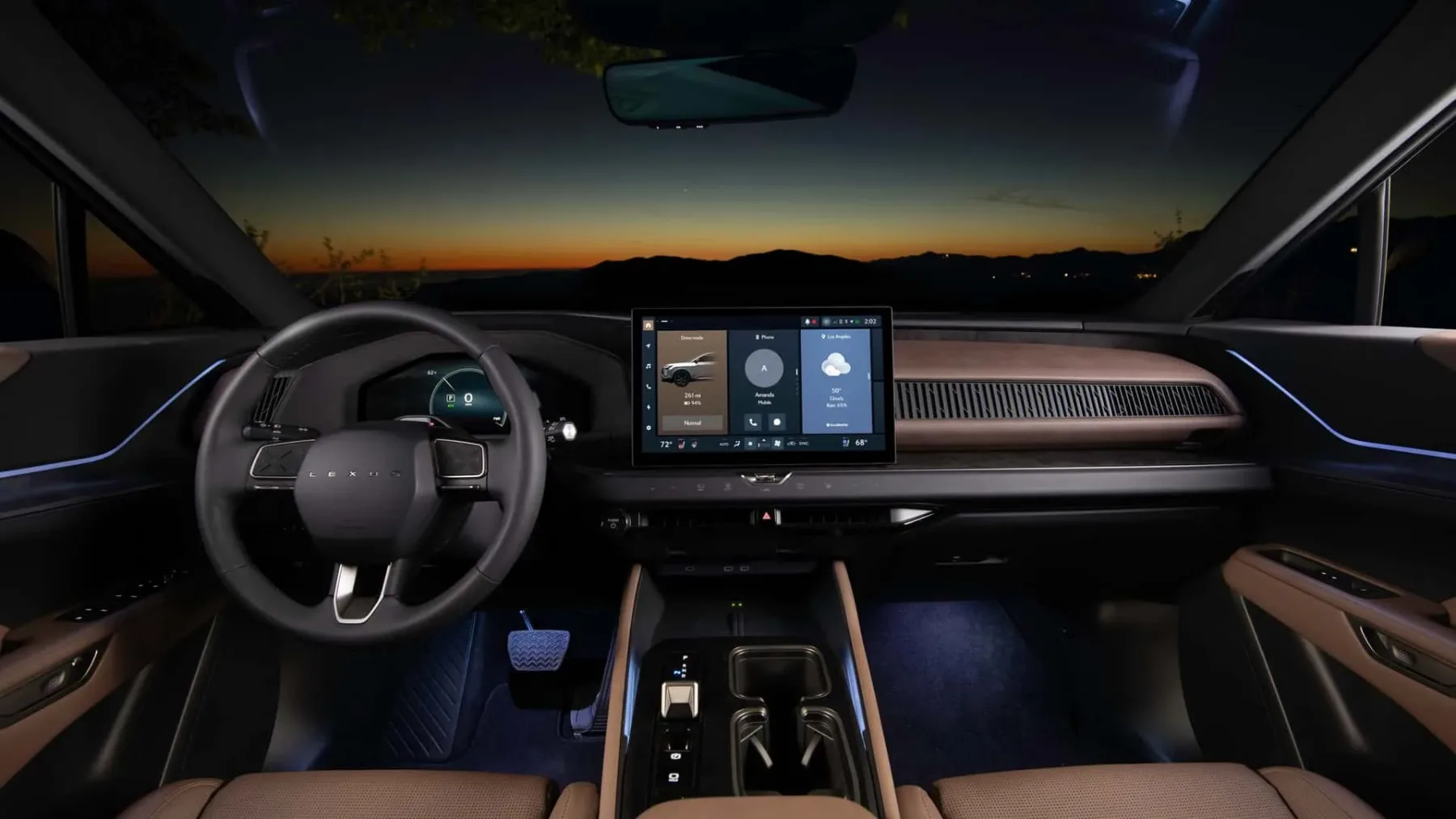 Popolnoma novi Lexus TZ: prvi električni SUV s tremi vrstami sedežev, ki na zahtevo zatuli kot V10 superšportnik