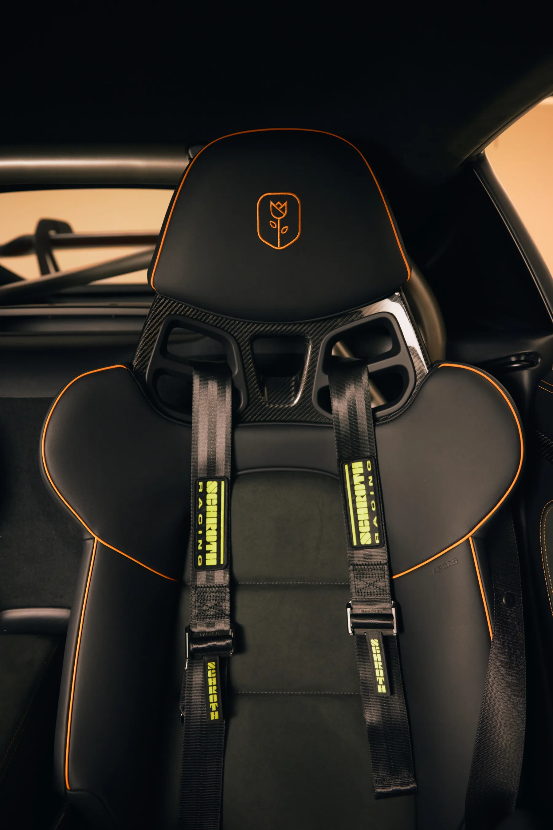 Porsche 718 Cayman GT4 RS Manthey Kit “De Tulp”: ekskluzivna oranžna raketa za Nizozemsko