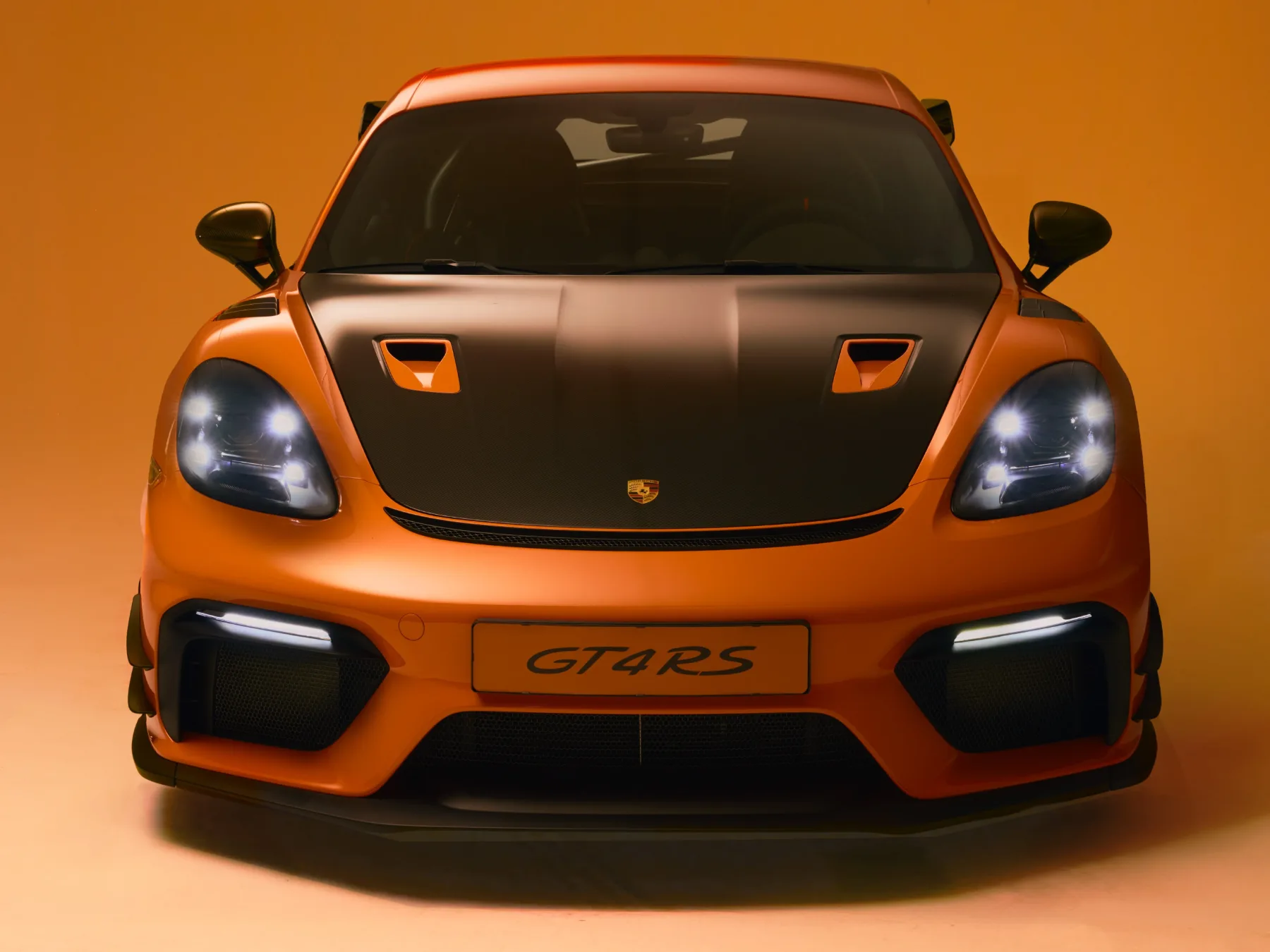 Porsche 718 Cayman GT4 RS Manthey Kit “De Tulp”: ekskluzivna oranžna raketa za Nizozemsko