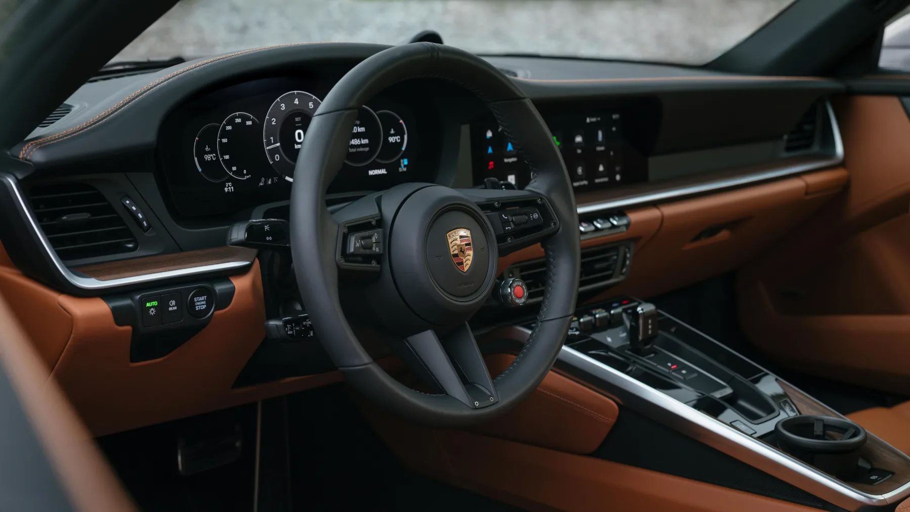 Porsche 911 Carrera S 2025: športna umetnina na štirih kolesih