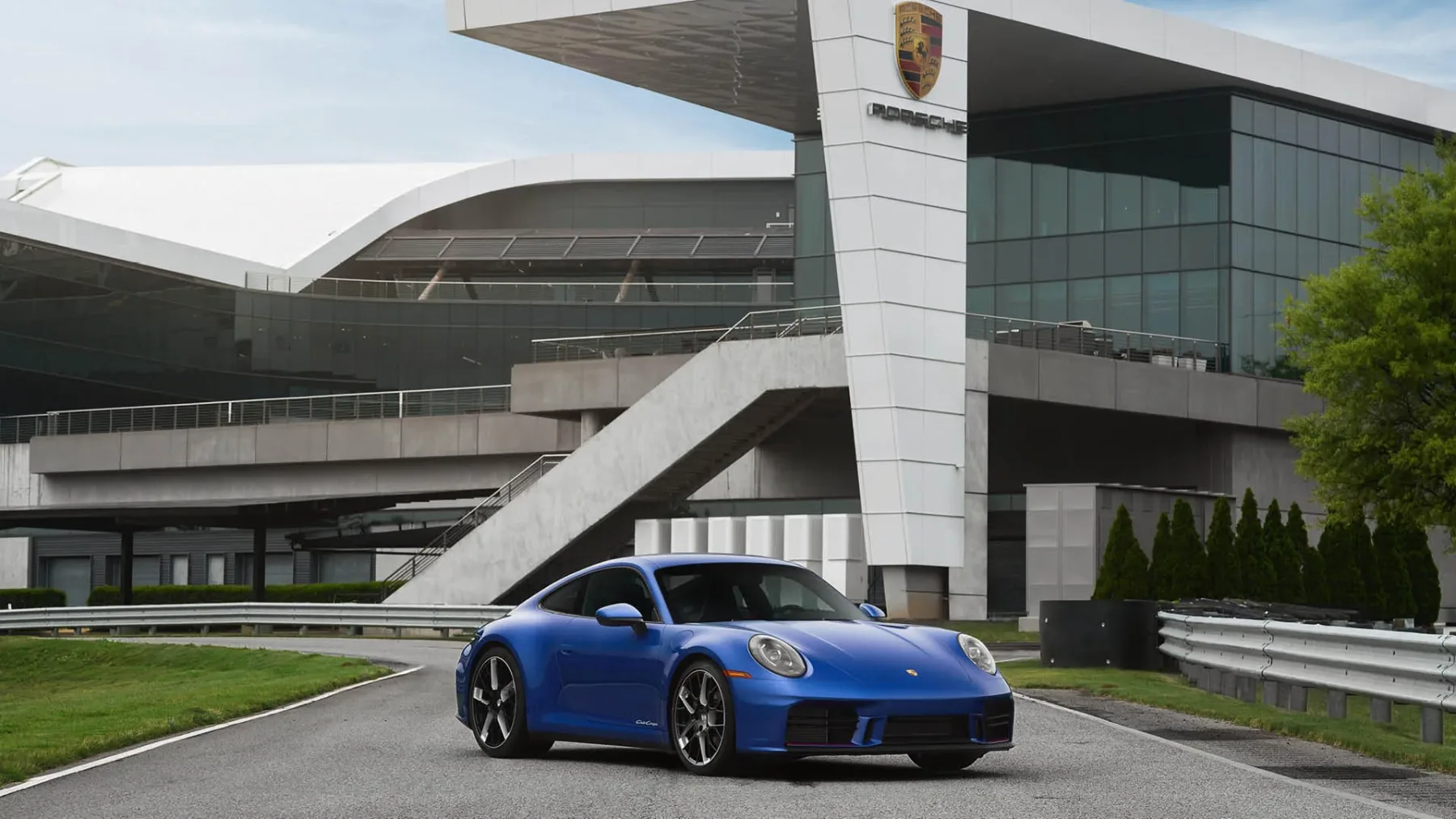 Porsche 911 Club Coupe 2025: ročne prestave in omejena serija, kot poklon 70-letnici Porsche Club of America