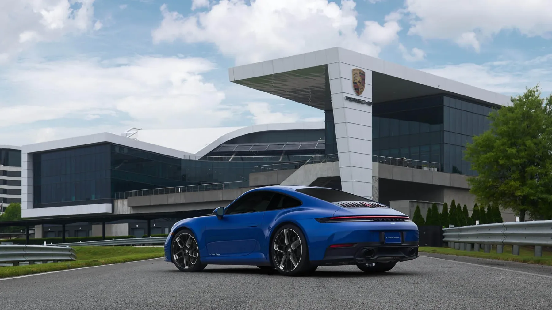 Porsche 911 Club Coupe 2025: ročne prestave in omejena serija, kot poklon 70-letnici Porsche Club of America