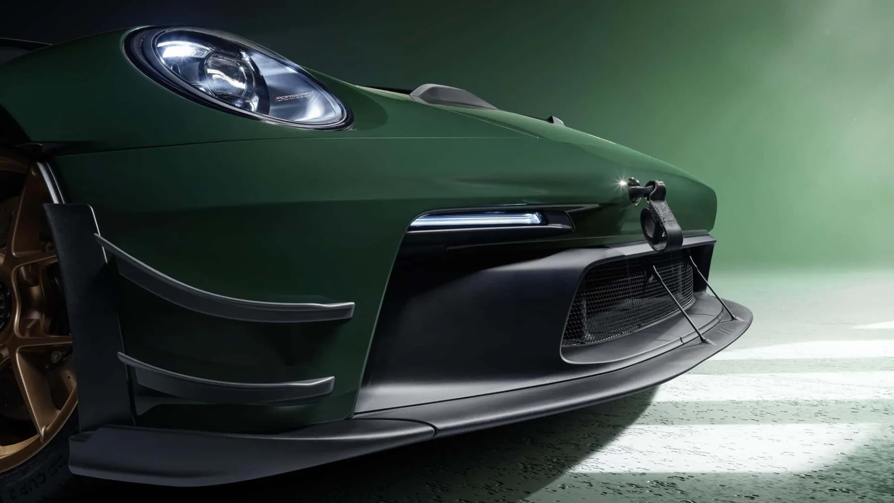 Porsche 911 GT3 RS Manthey: Dirkaška Legenda z Morsko Plavutjo