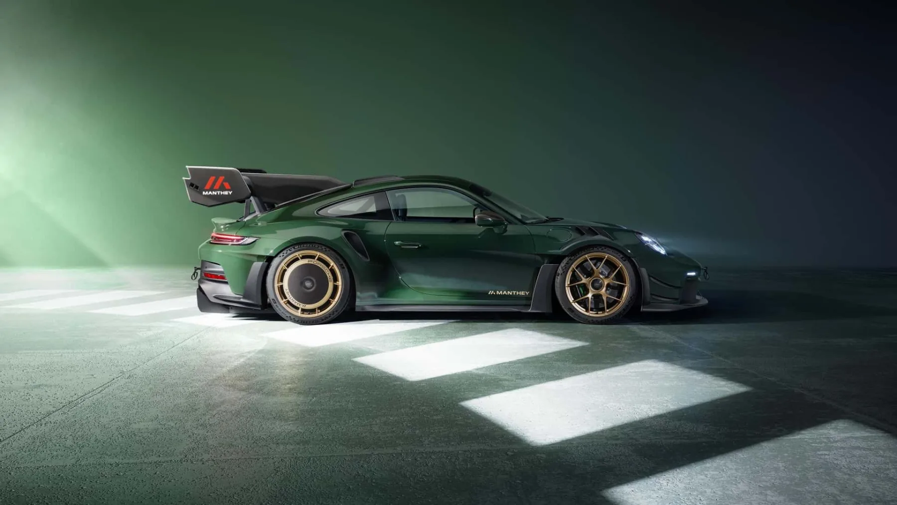 Porsche 911 GT3 RS Manthey: Dirkaška Legenda z Morsko Plavutjo