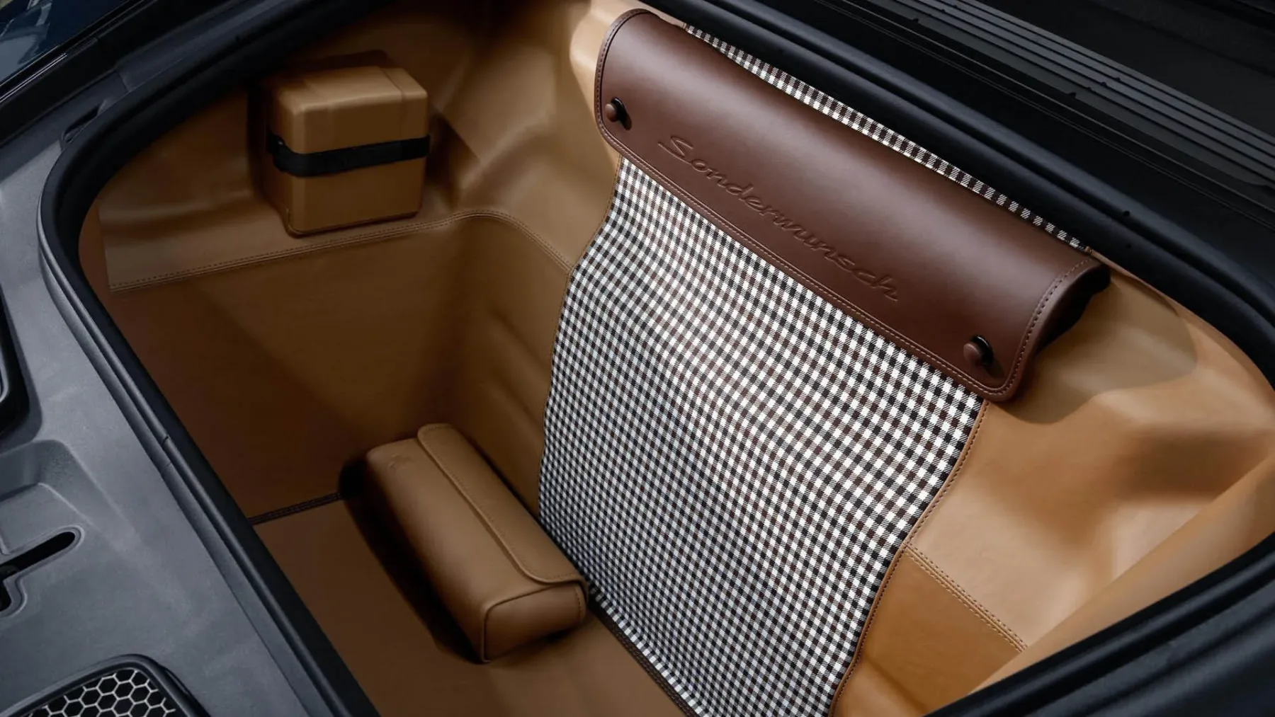 Porsche 911 GT3 Touring Ocelot – enkratni Sonderwunsch poklon kolumbijski Amazoniji