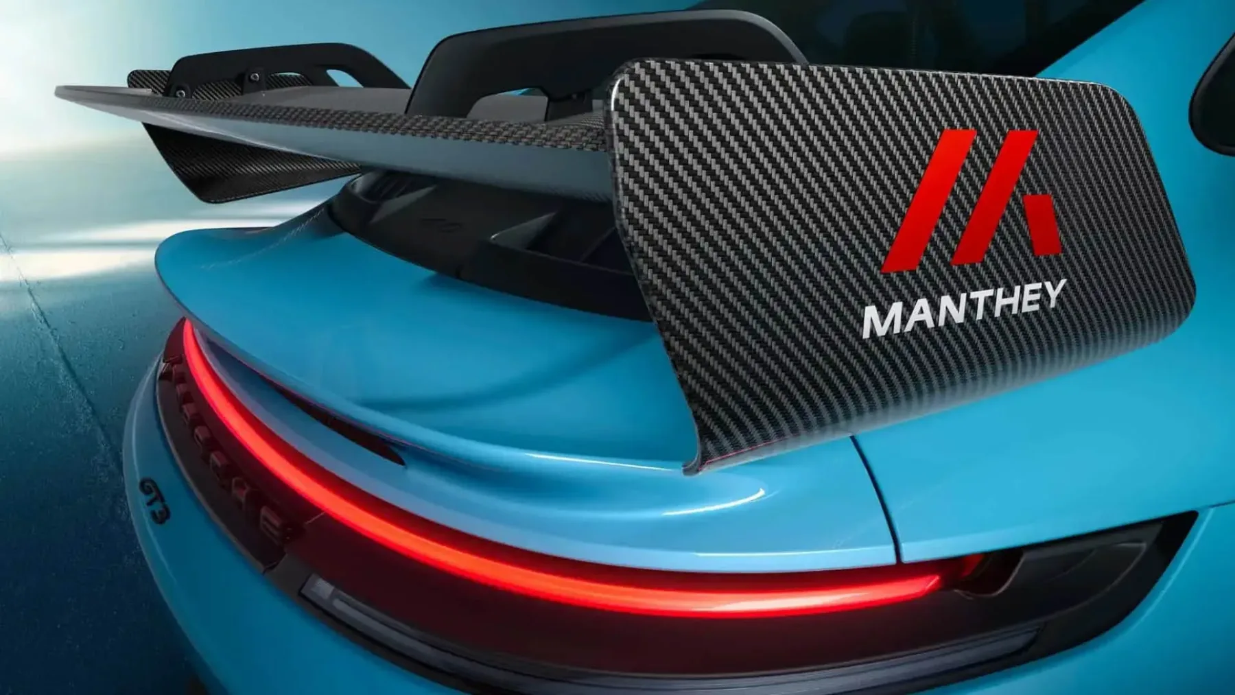 Porsche 911 GT3 z Manthey paketom: dirkalni stroj, ki si je še zategnil vezalke