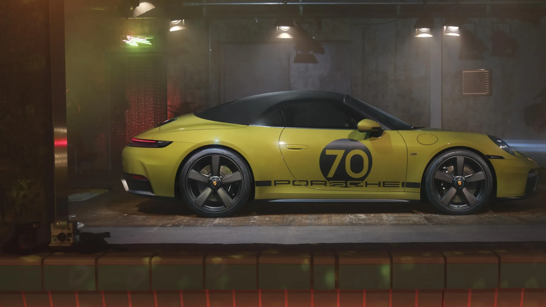 Porsche 911 Spirit 70 – retro disko bomba s hibridnim srcom