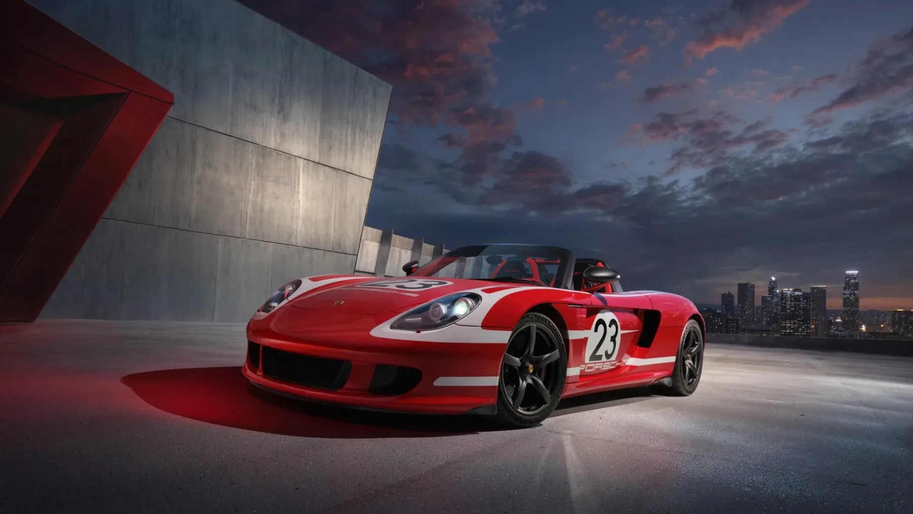 Porsche Carrera GT Sonderwunsch: Ko se V10 simfonija obleče v zmagoviti Salzburg Design – poklon legendi Le Mansa