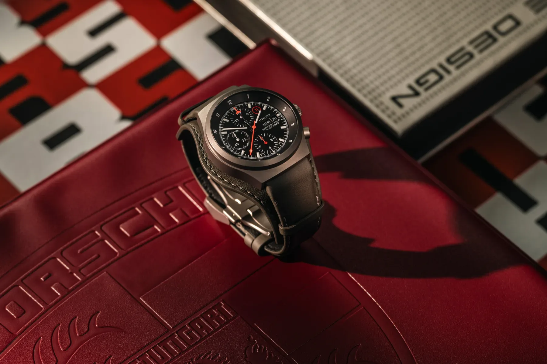 Porsche Design Chronograph 1 Utility Hodinkee: Vrnitev vojaške ikone v lahkem titanu