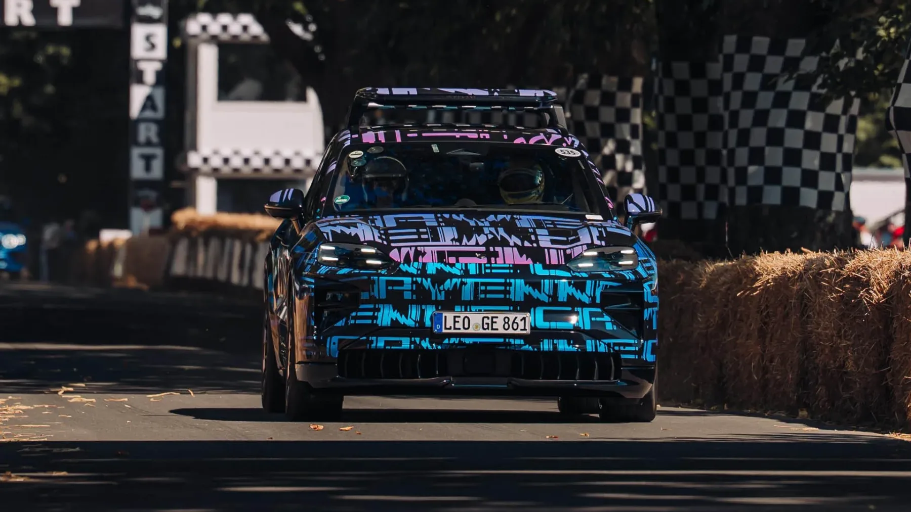 Porsche stavi na elektriko: novi Porsche Cayenne 2026 bo menda ‘oblikoval prihodnost električne vožnje’