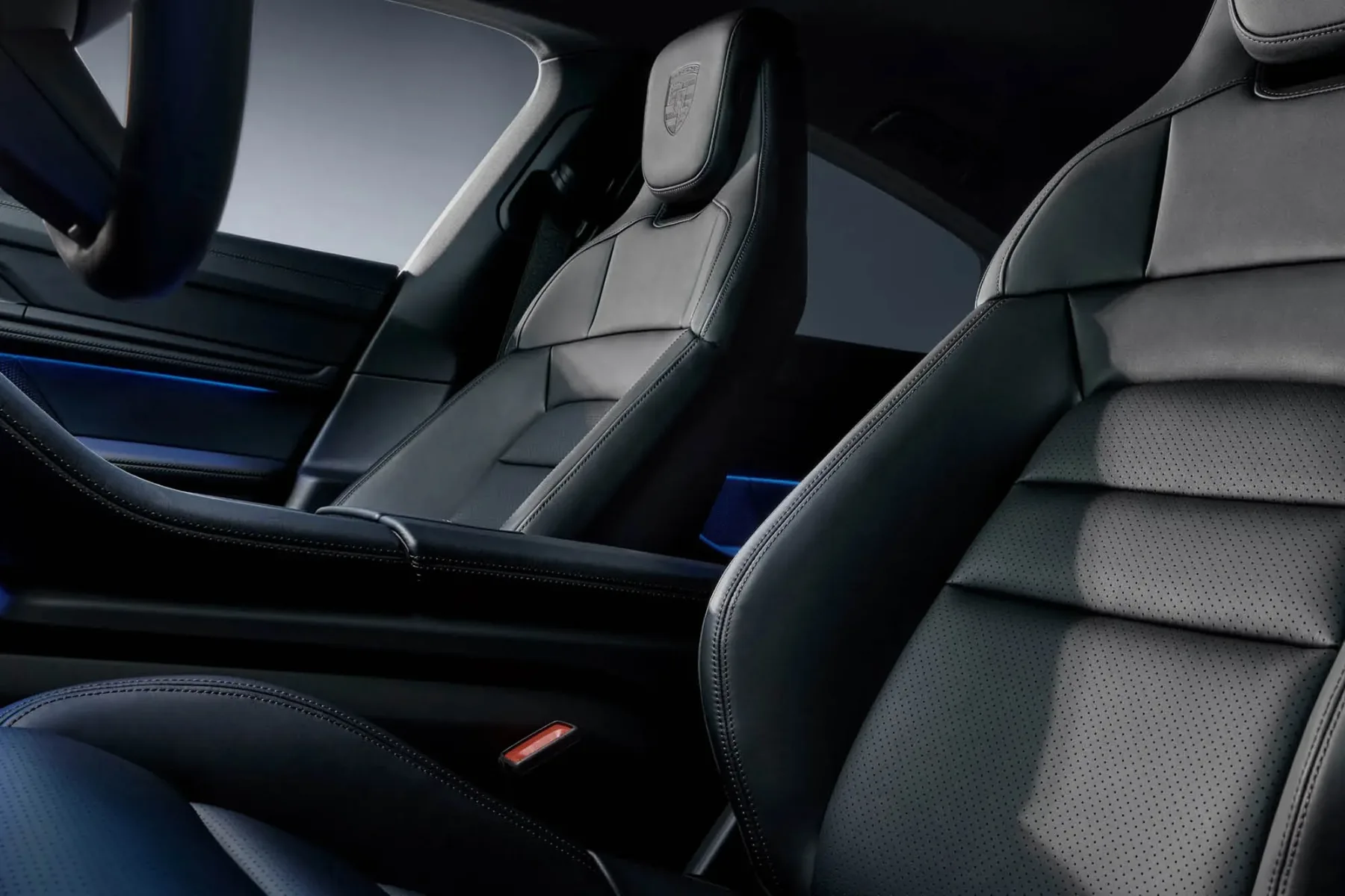 Porsche Taycan Black Edition 2026: Črni žrebec, ki razbija pravila električne igre