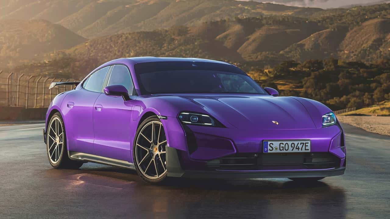 Porsche Taycan Turbo GT 2025: Ko se elektrika zavihti na prestol hitrosti