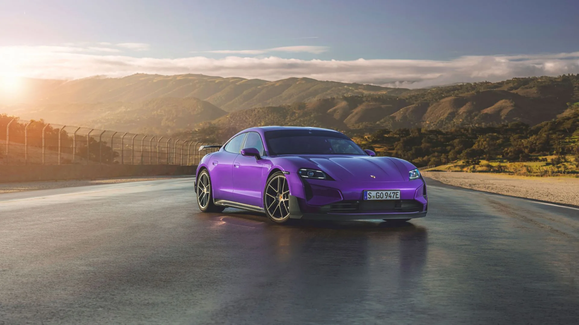 Porsche: vodilni luksuzni proizvajalec električnih avtomobilov – le, da tega ne govorijo na glas