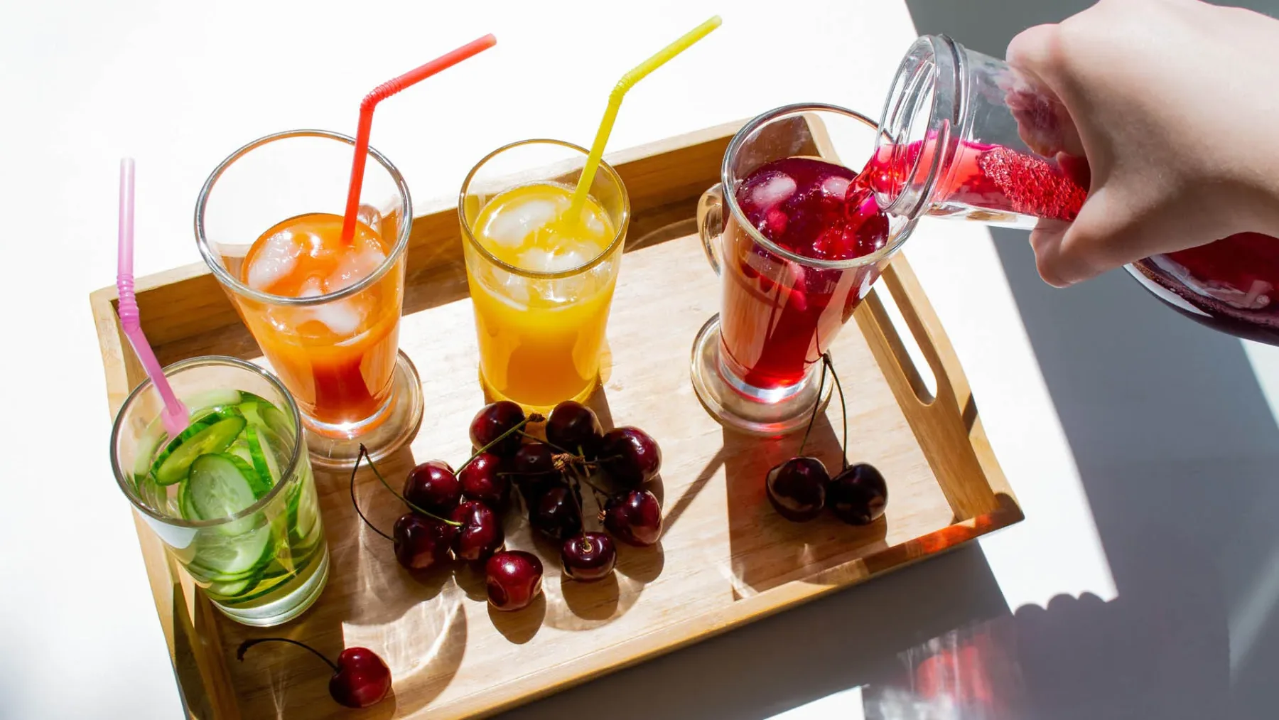 Pozabi na čudežne diete: ti 4 detox napitki ti lahko dejansko pomagajo shujšati