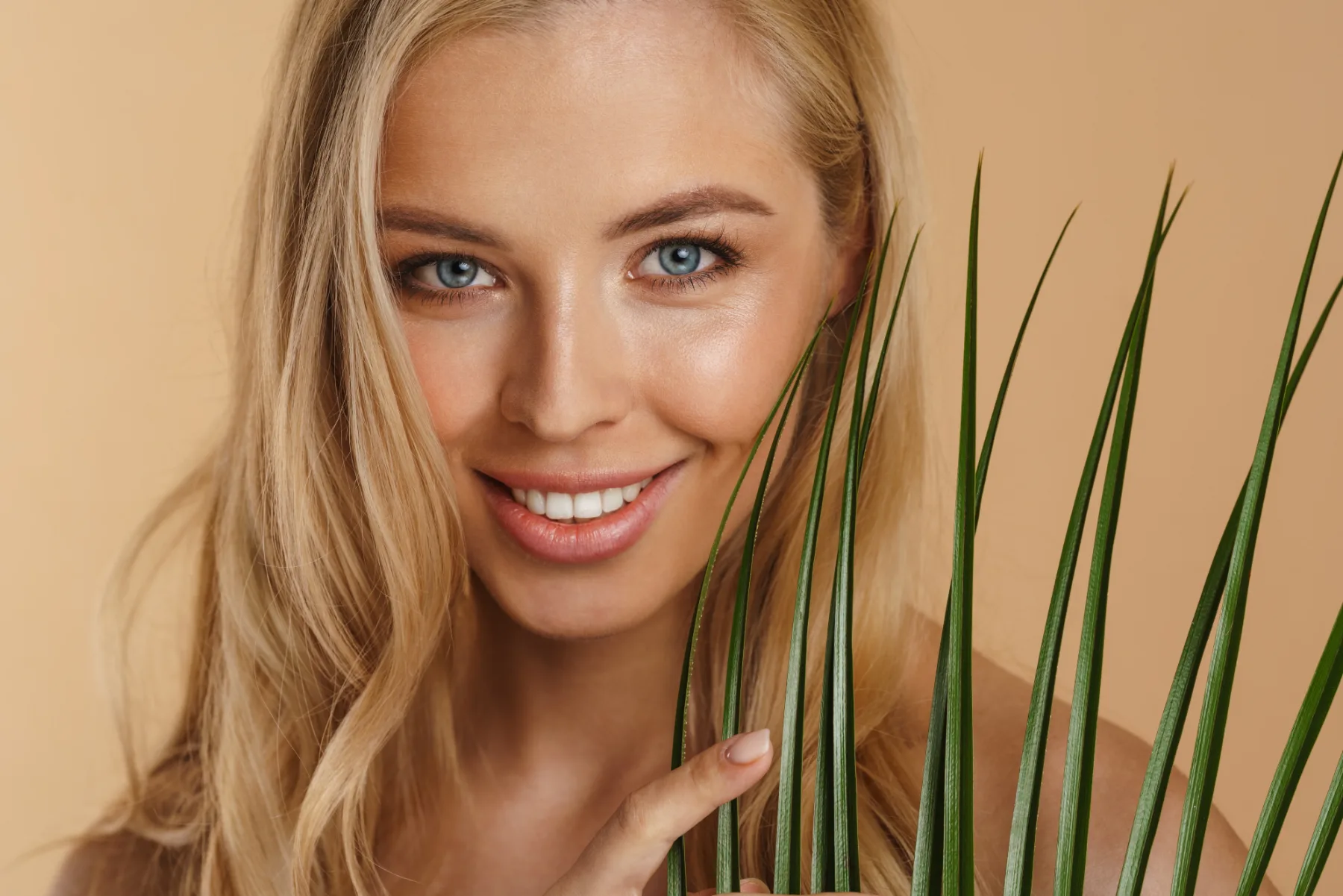 Pozabi na Kiehl’s in Clinique: tale domači aloe vera face wash ti prinese sijočo kožo – brez kemikalij in brez slabe vesti