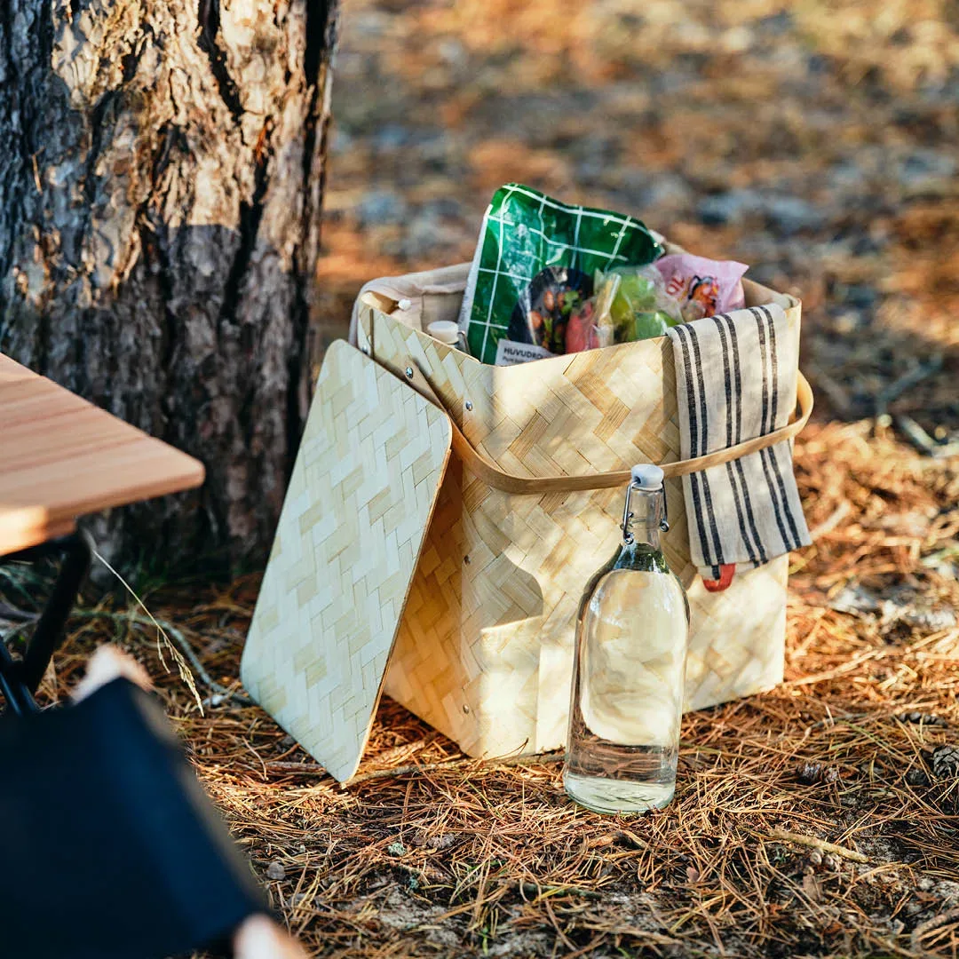 Pozabite na glamping! Ikea prinaša najbolj šik piknik kolekcijo za spontan pobeg v naravo