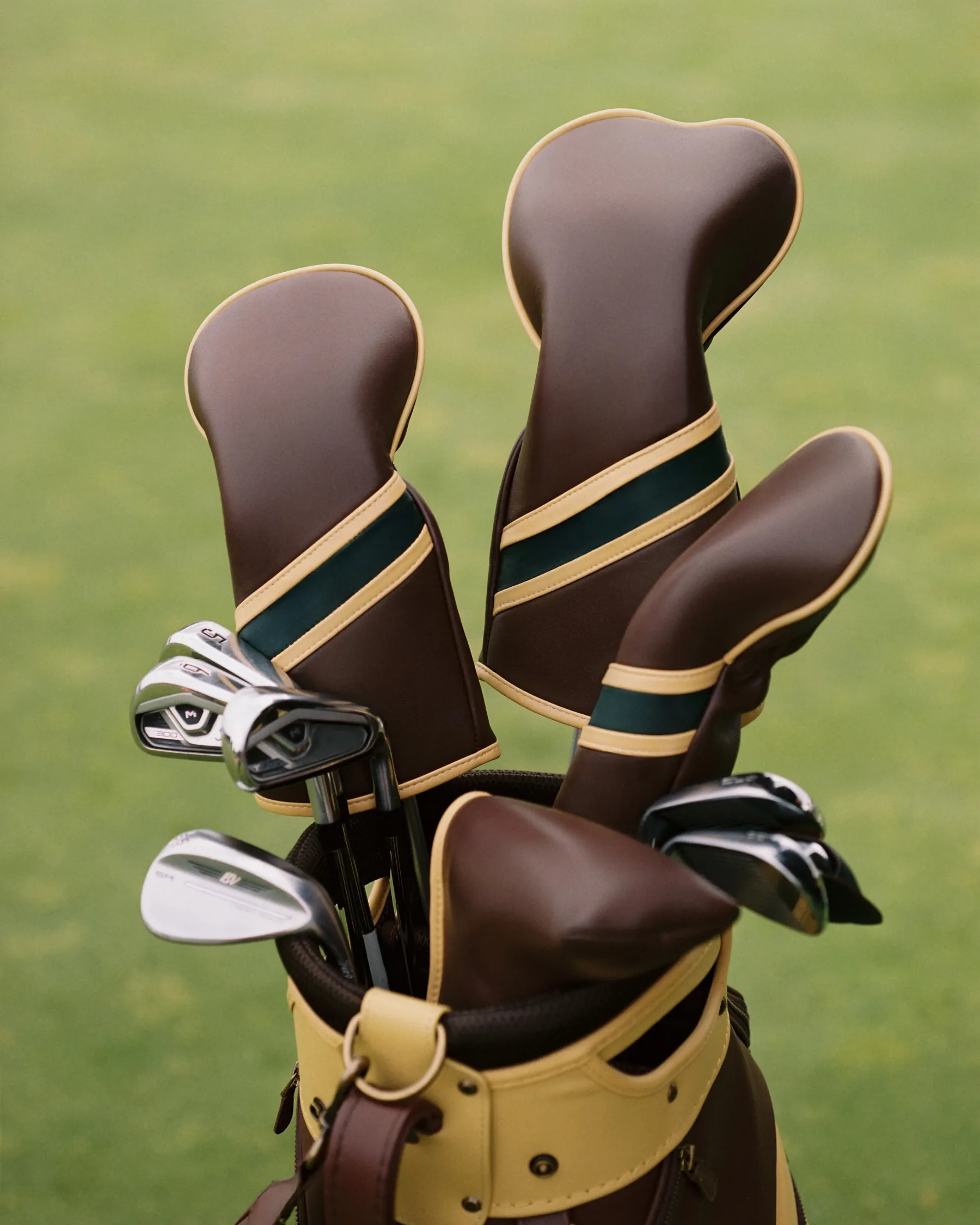 Pozabite na slab hendikep: Z novo Zara Golf kolekcijo 2026 boste absolutna stilska zvezda vsake zelenice!
