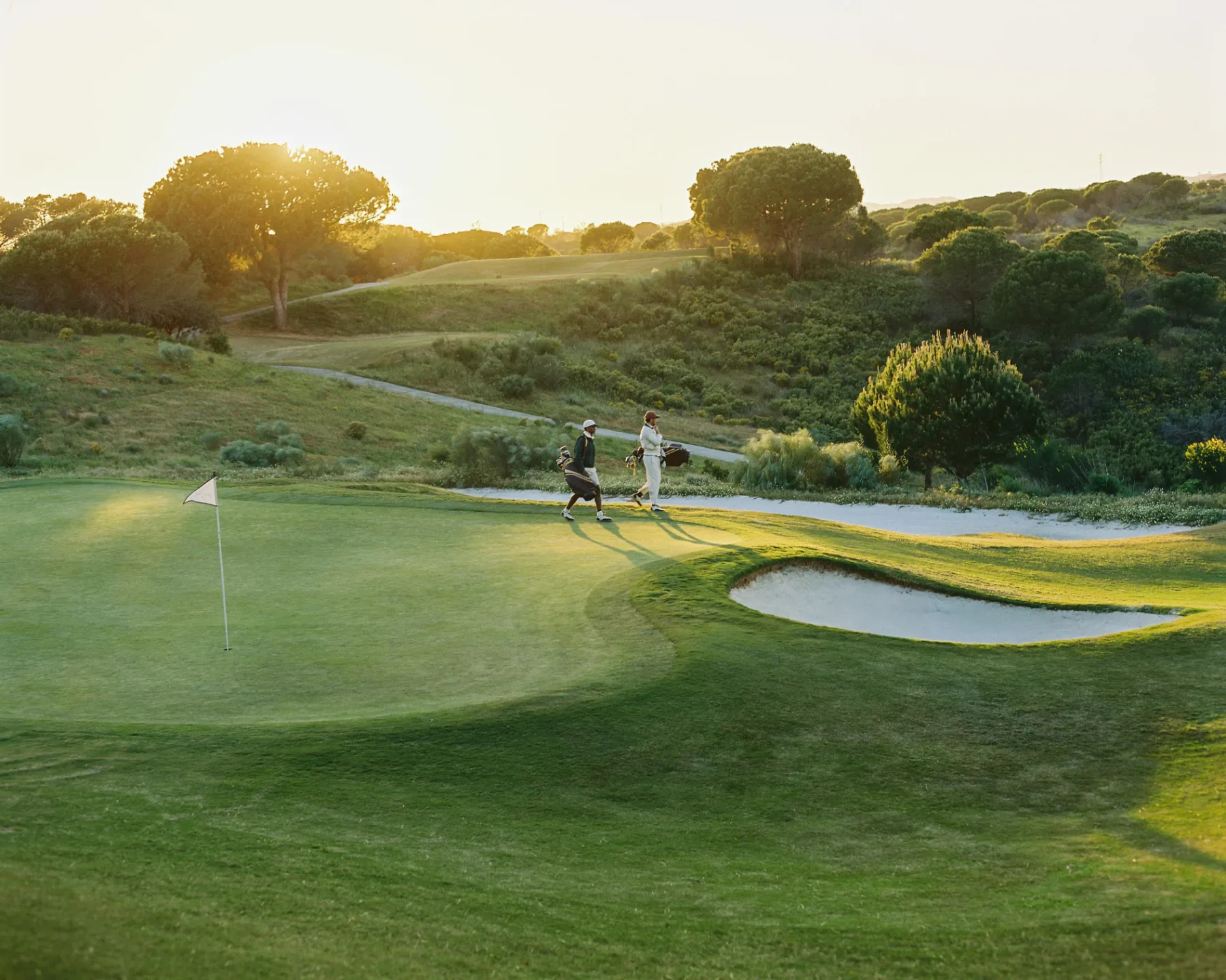 Pozabite na slab hendikep: Z novo Zara Golf kolekcijo 2026 boste absolutna stilska zvezda vsake zelenice!