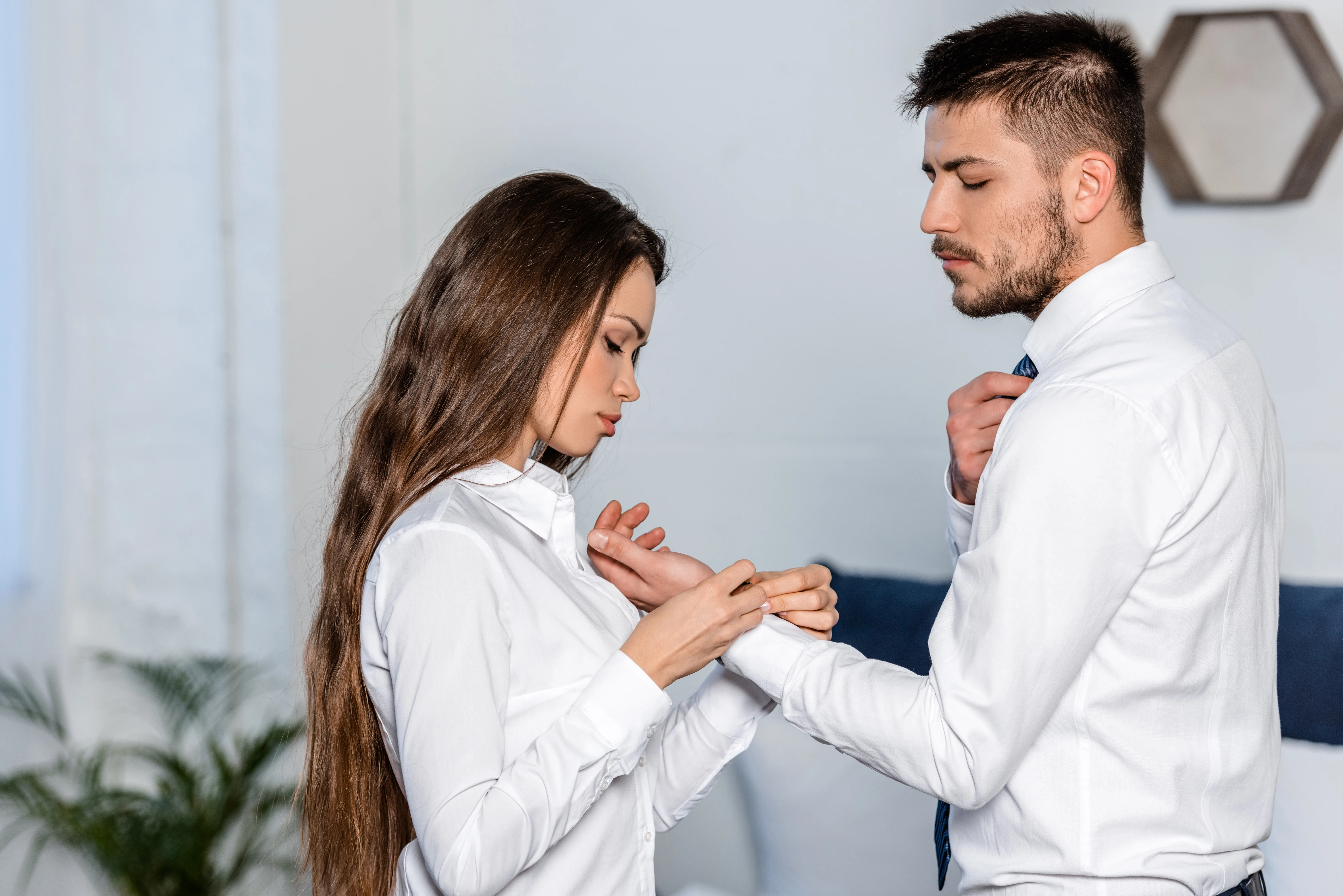 Pozor, ob tebi je manipulator! 6 stavkov, ki jih zaljubljen moški ne bo nikoli izrekel
