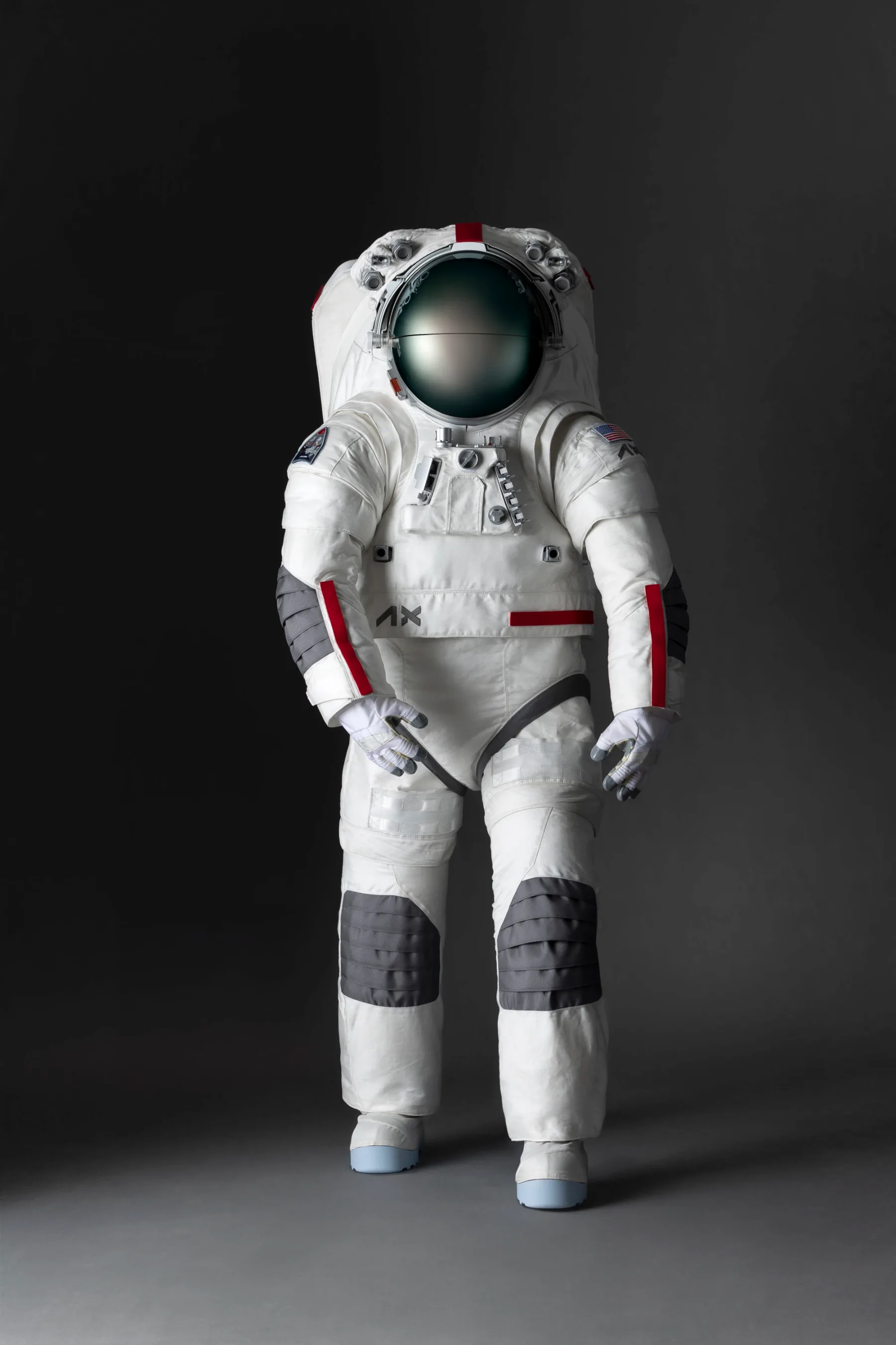 Prada gre na Luno? Prvi modni skafander, zasnovan za ameriške astronavte na Luni