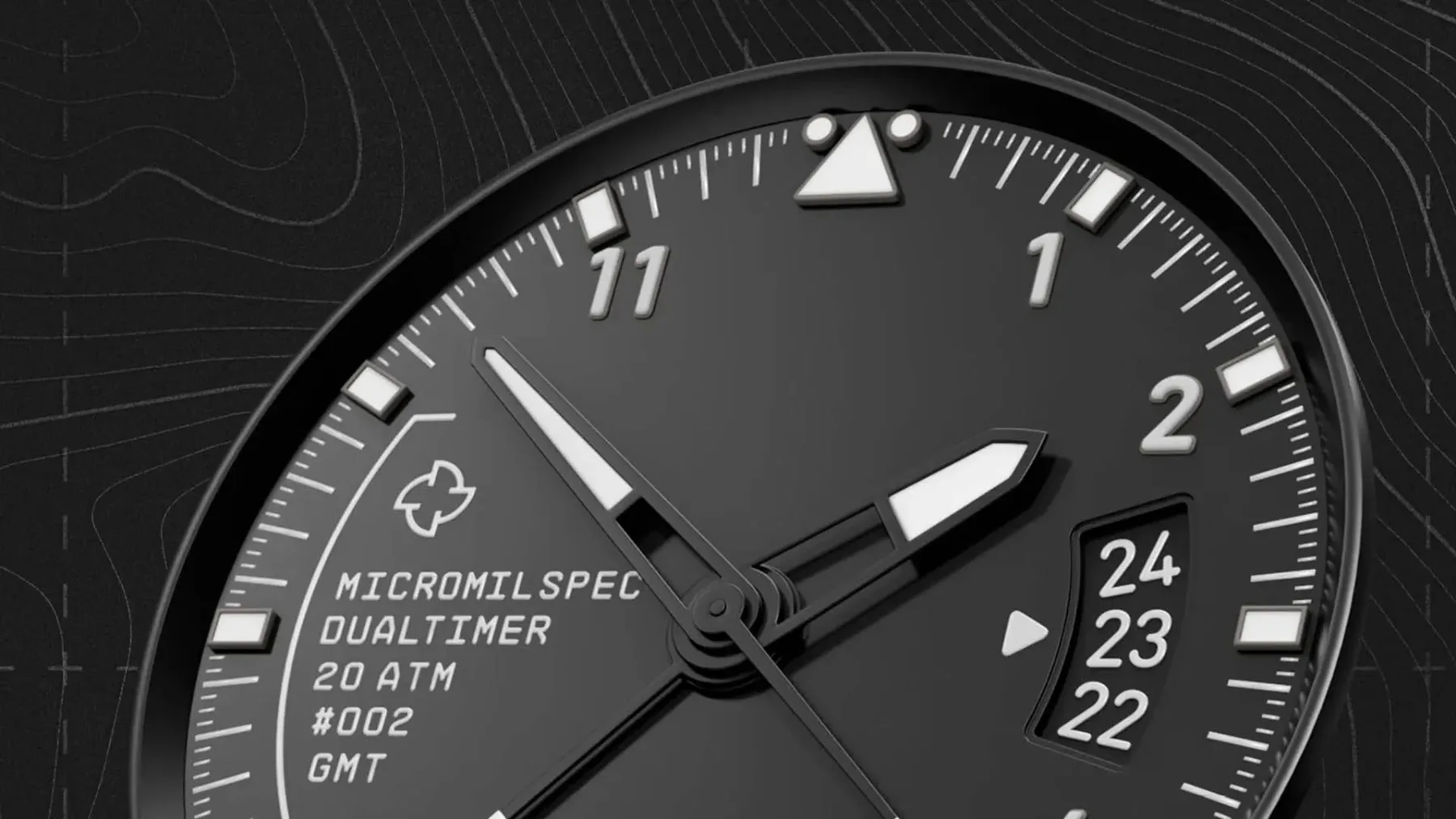 Prava ura specialcev pod 2000 € – Micromilspec Dualtimer: vojaški pilotni GMT, ki v temi govori dvema jezikoma