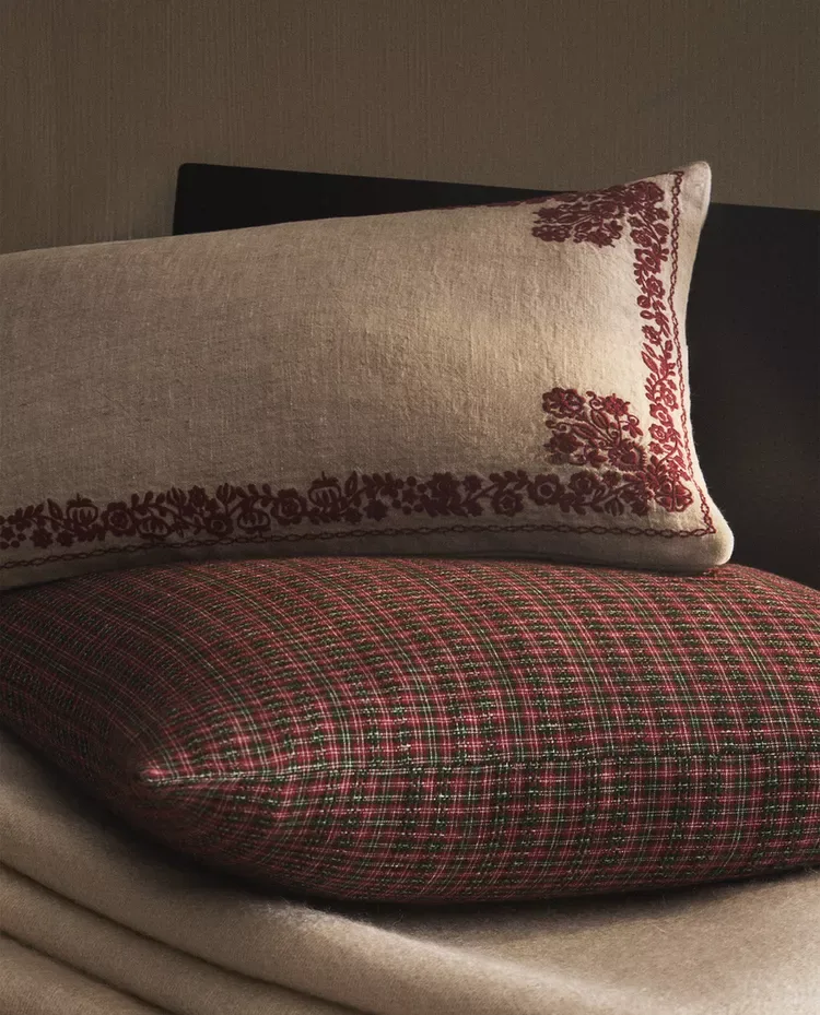 Praznična kolekcija Zara Home 2025: sodobna eleganca, ustvarjena za decembrski dom