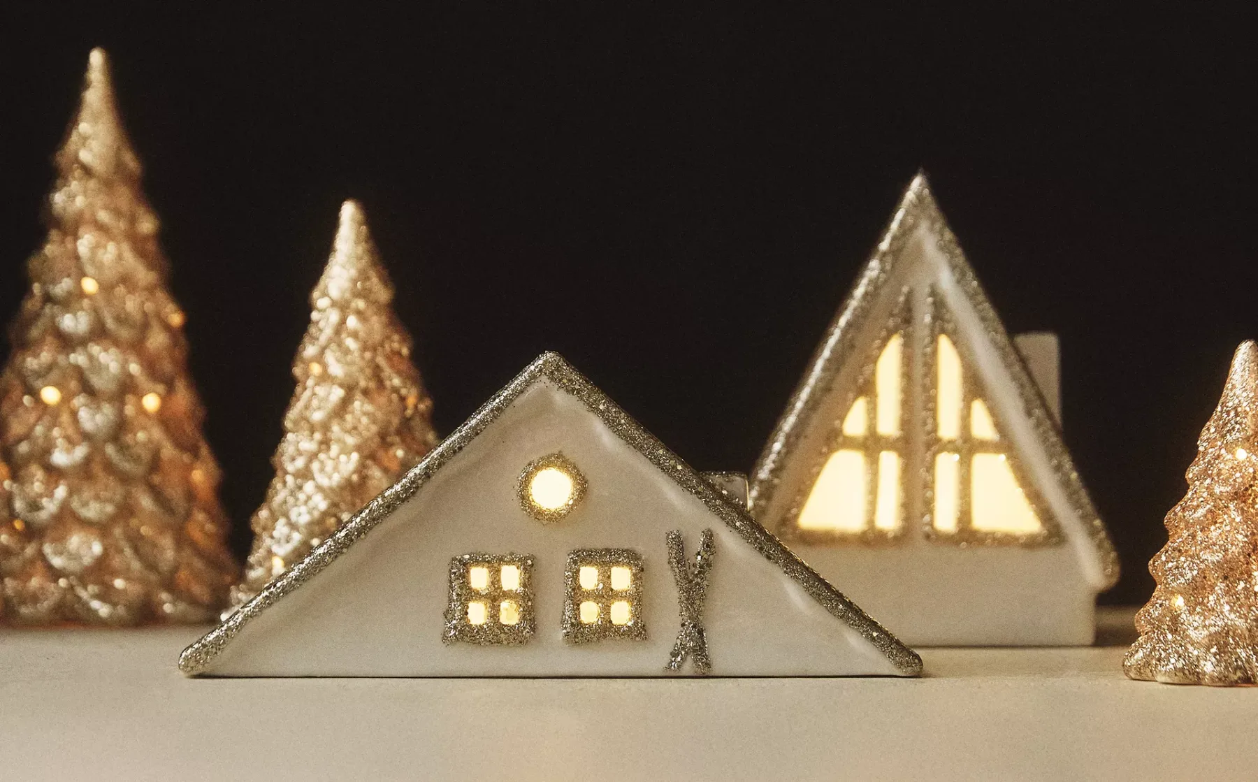 Praznična kolekcija Zara Home 2025: sodobna eleganca, ustvarjena za decembrski dom
