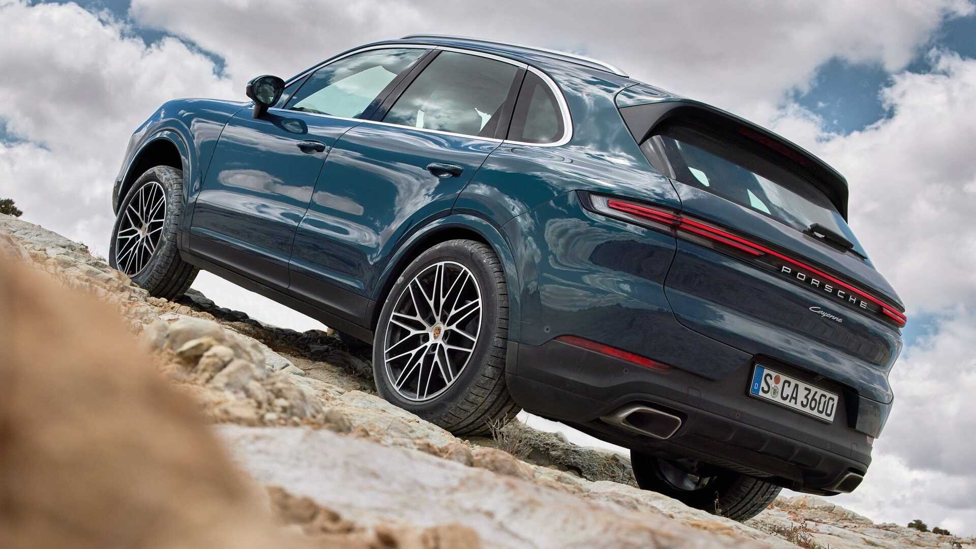 Predstavljen novi Porsche Cayenne 2024: povečanje moči, prenovljena notranjost in Turbo GT s 650 KM