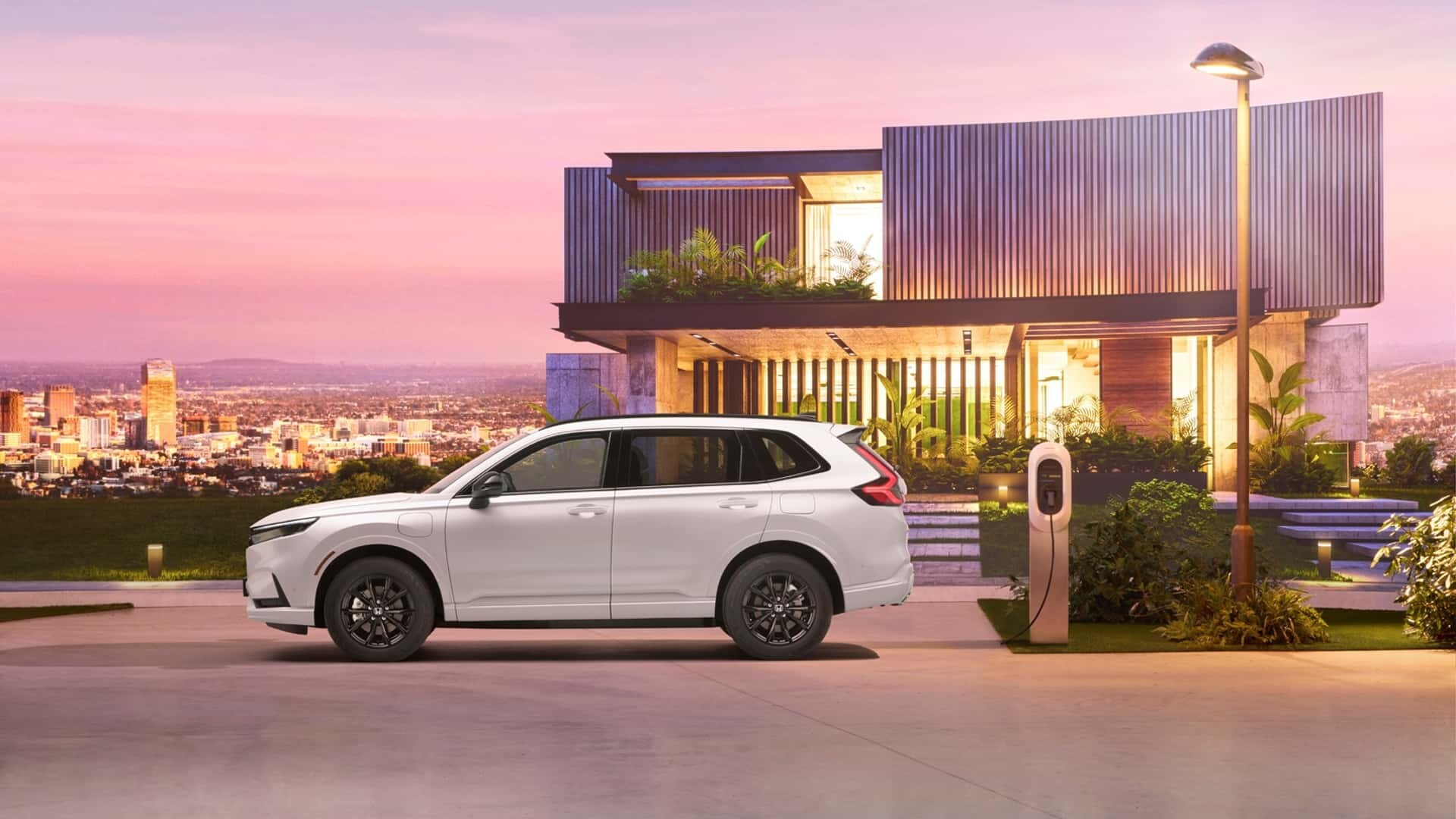 Prenovljena za Evropo: Nova Honda CR-V 2023 debitira z mišičastim dizajnom in zeleno močjo