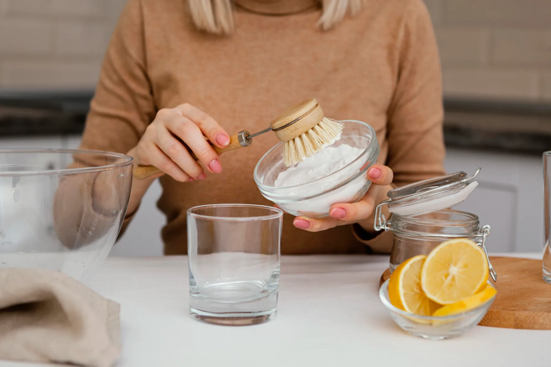 Previdno! Soda bikarbona ni za čiščenje vsega – na teh površinah lahko naredite katastrofalno škodo