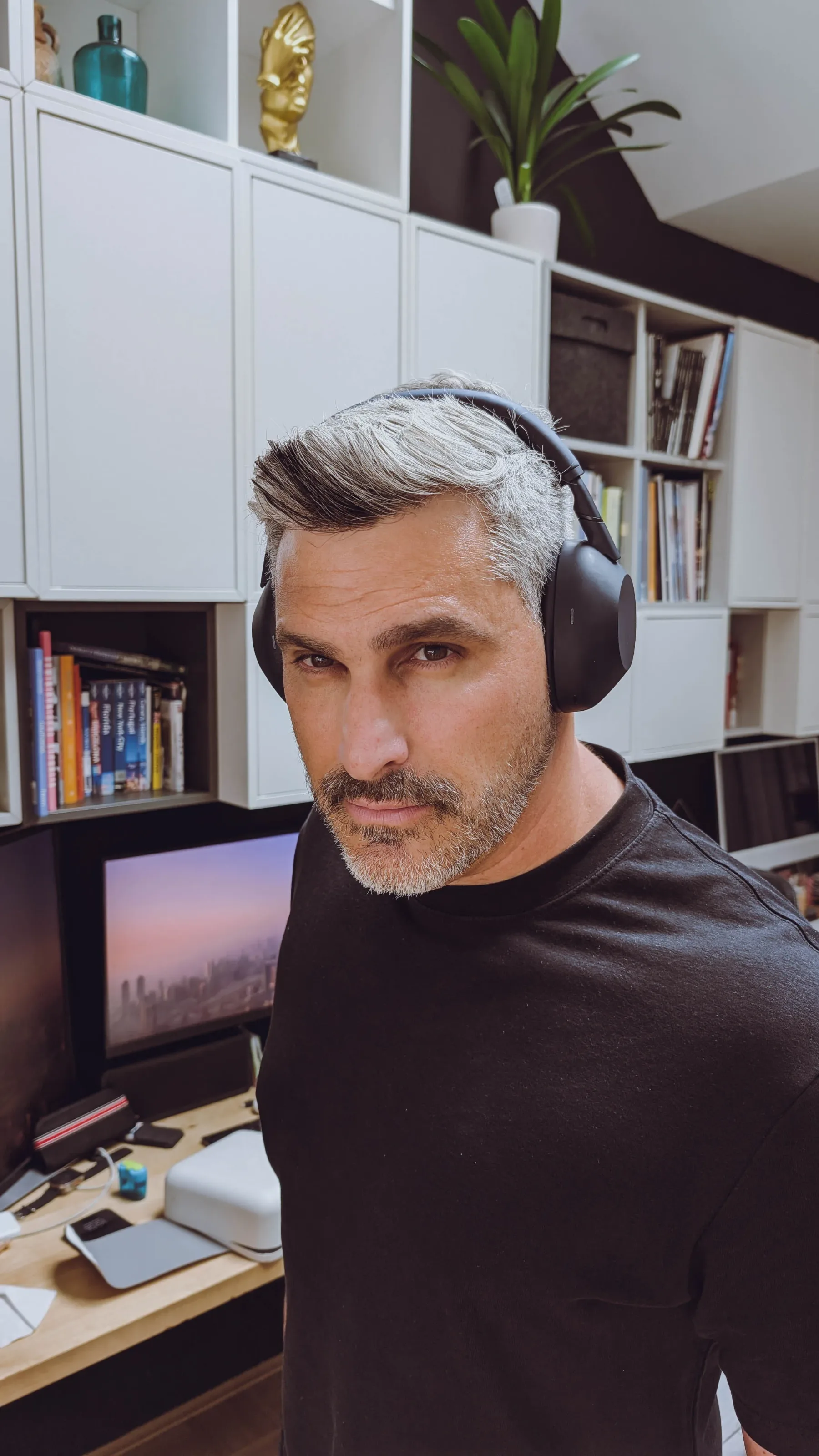 Prvi test: nove Sony WH-1000XM6 je nesporni kralj med slušalkami, ki je spet stopil na prestol