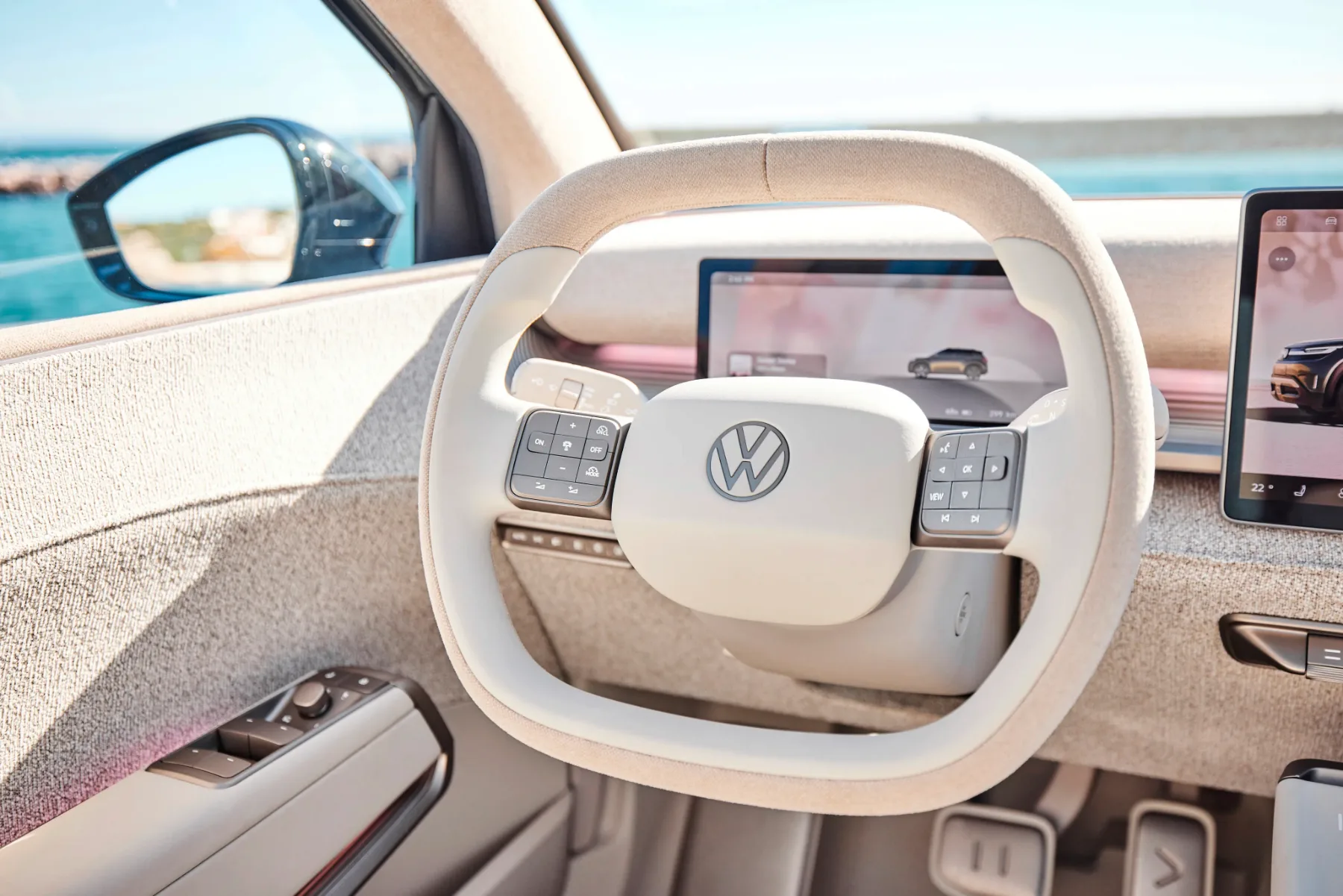Prvi vtisi pod soncem južne Evrope – Volkswagen ID. Cross 2026: Trenutek resnice, vrnitev “kmečke pameti” in konec dobe drsnikov
