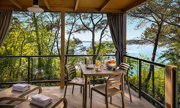 lanterna-premium-camping-resort-punto-blu-premium-village-sc-04