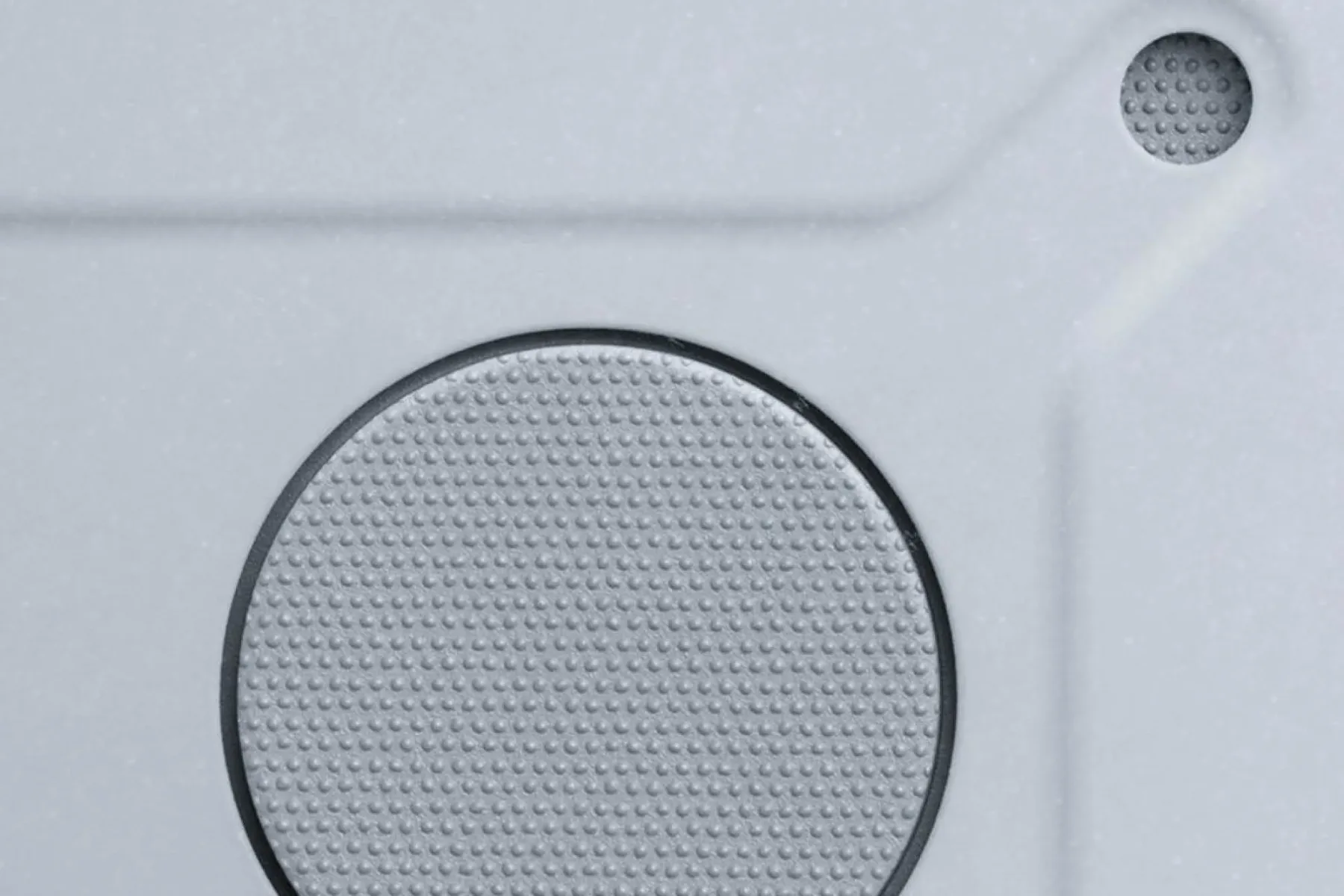 Razkrit novi Nothing Phone (3): Nenavadna kamera in nekaj ironije, ker “nič” ni več skrivnost