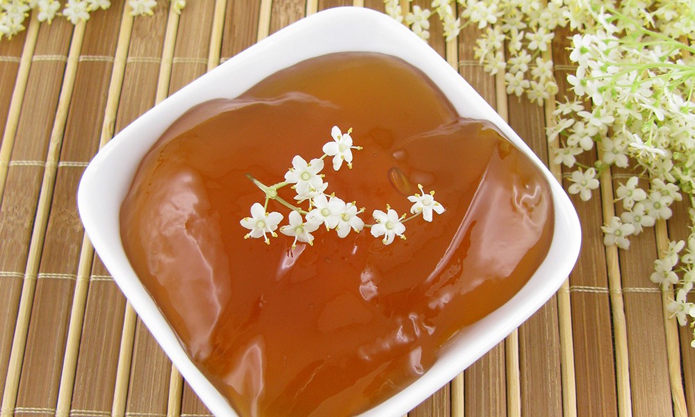 Recept: bezgova marmelada iz bezgovega cvetja