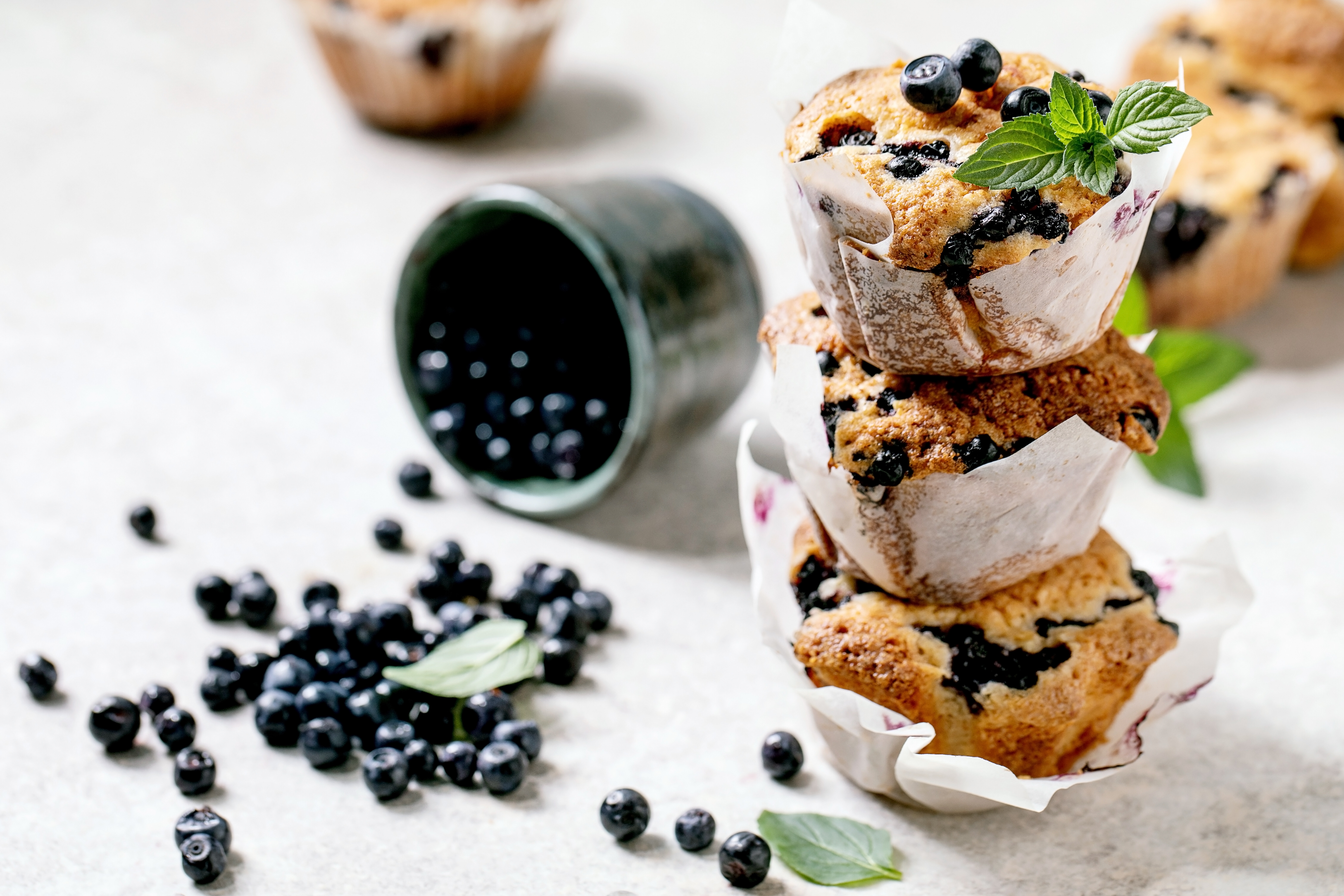Recept: borovničevi mafini z ovsenimi kosmiči
