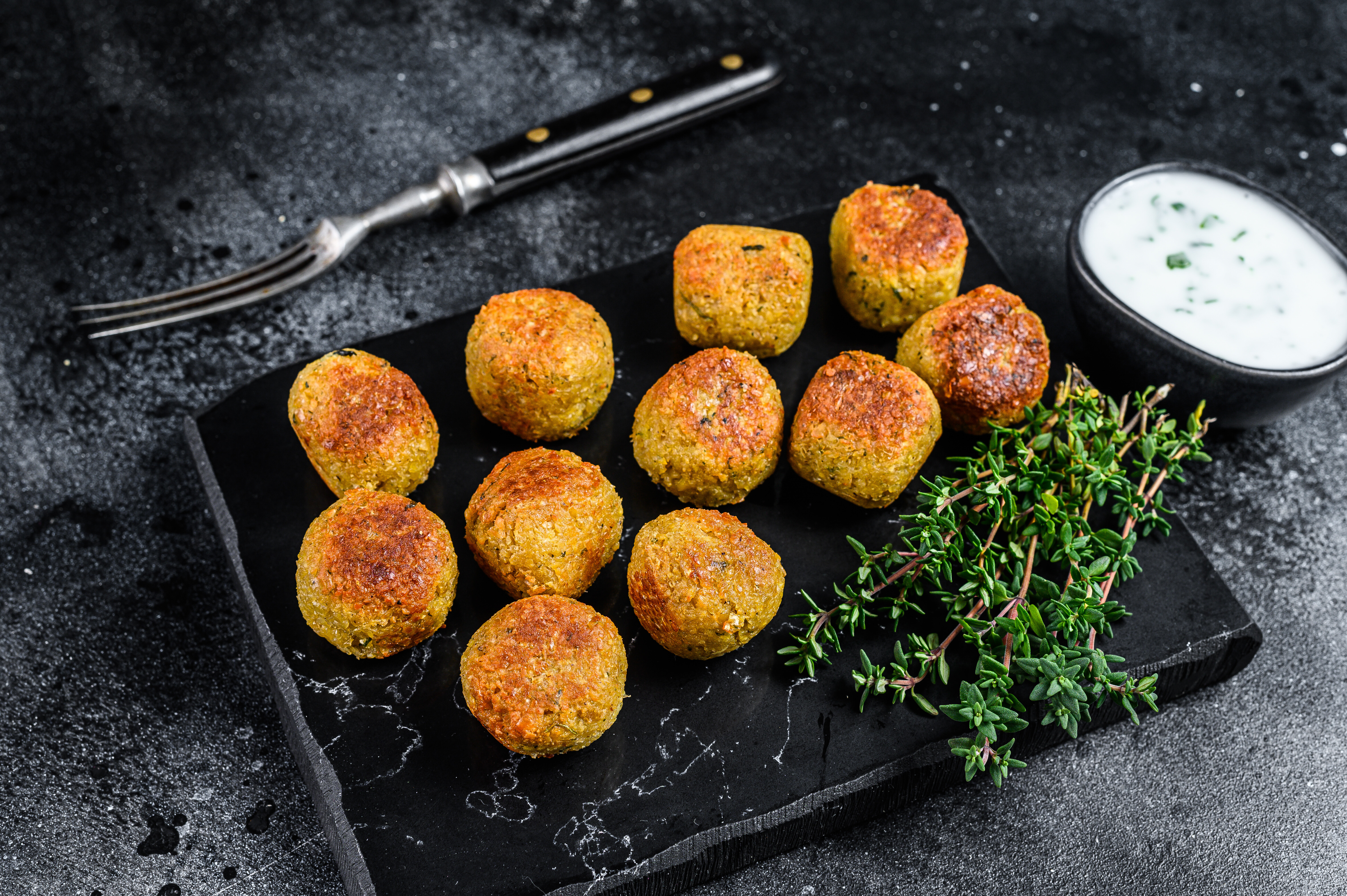 Recept: brezmesne kroglice iz čičerike
