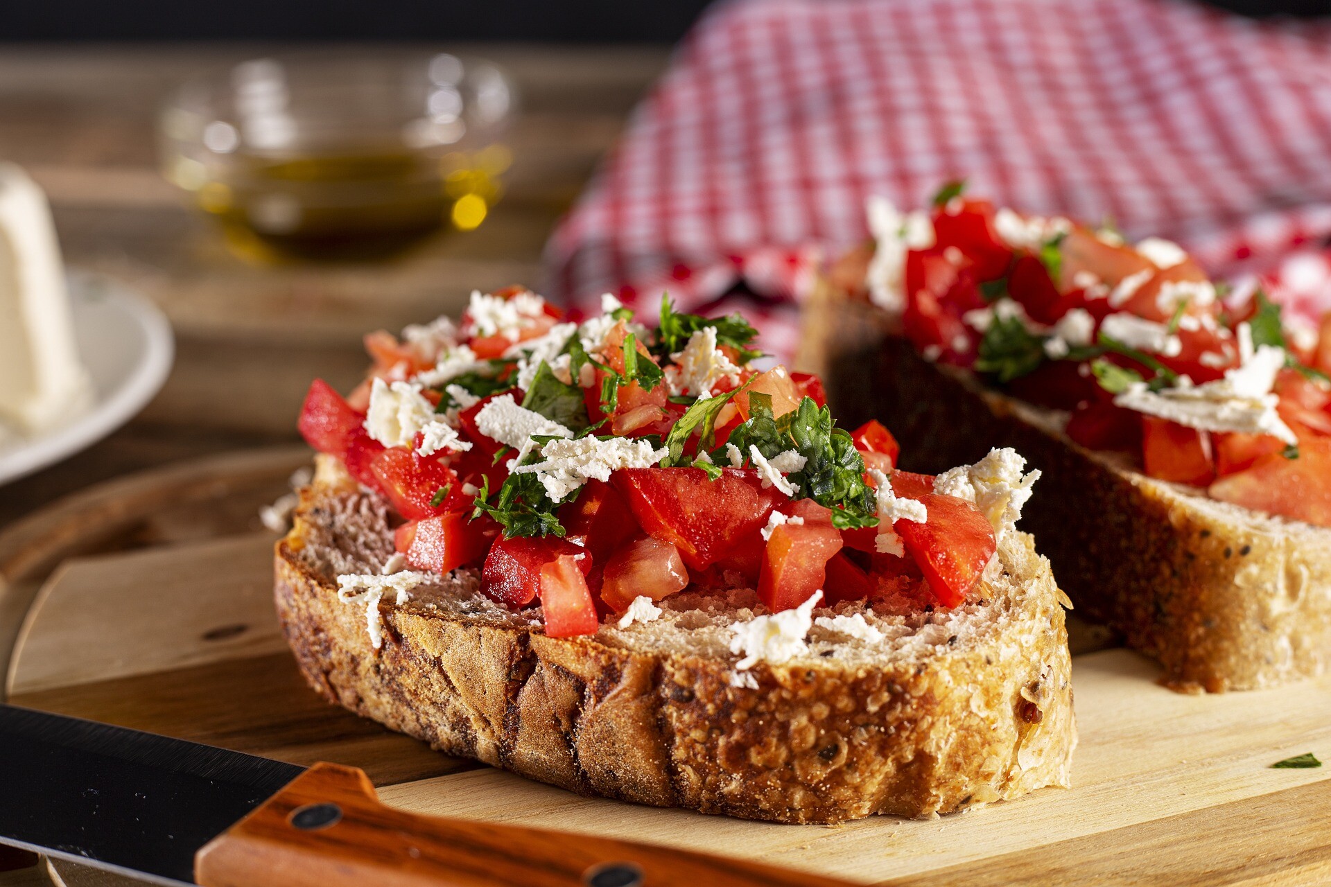 Recept: italijanska brusketa, ki osvaja svet