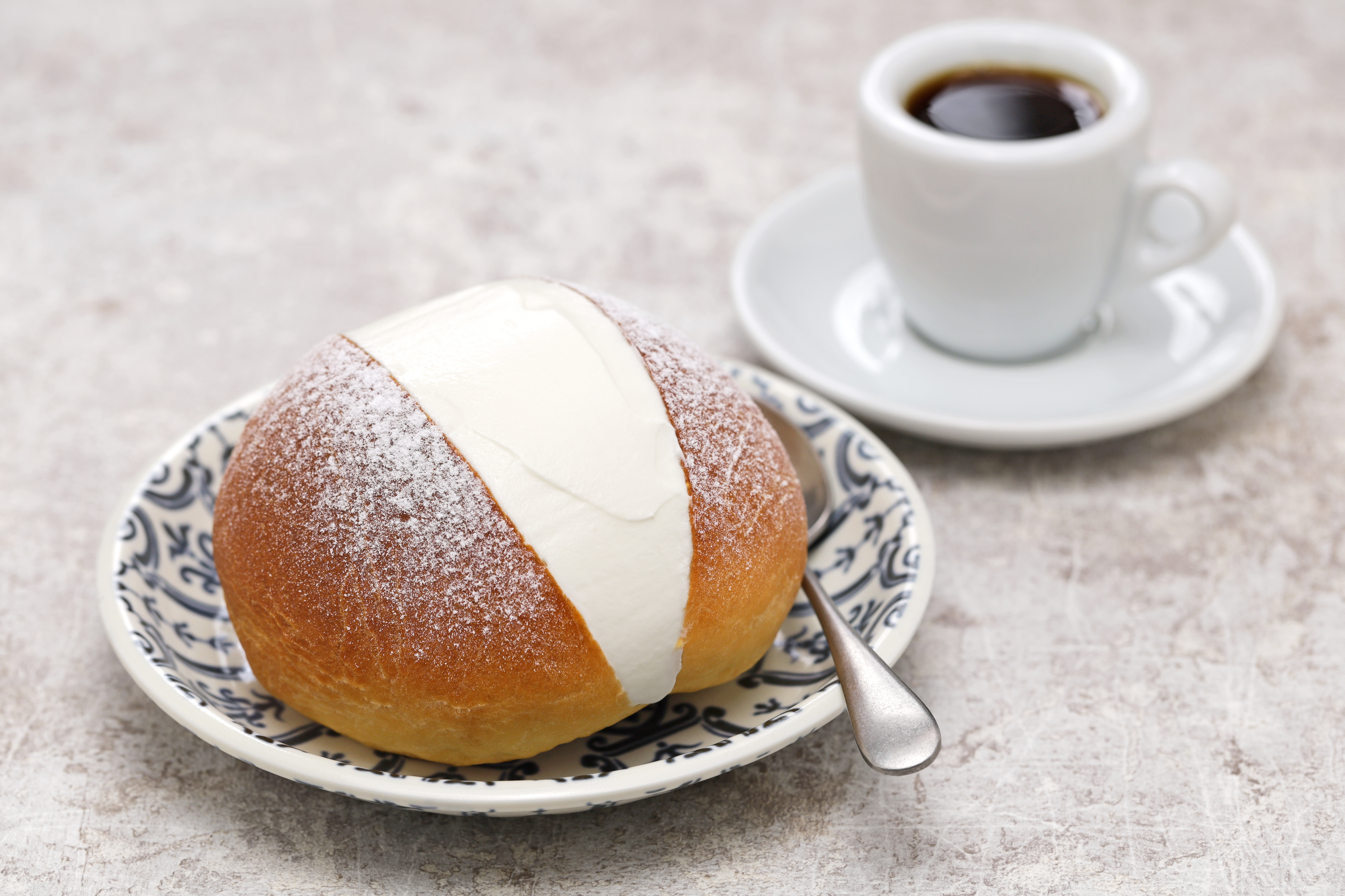 Recept: Maritozzo – sladka italijanska poslastica, ki osvaja svet