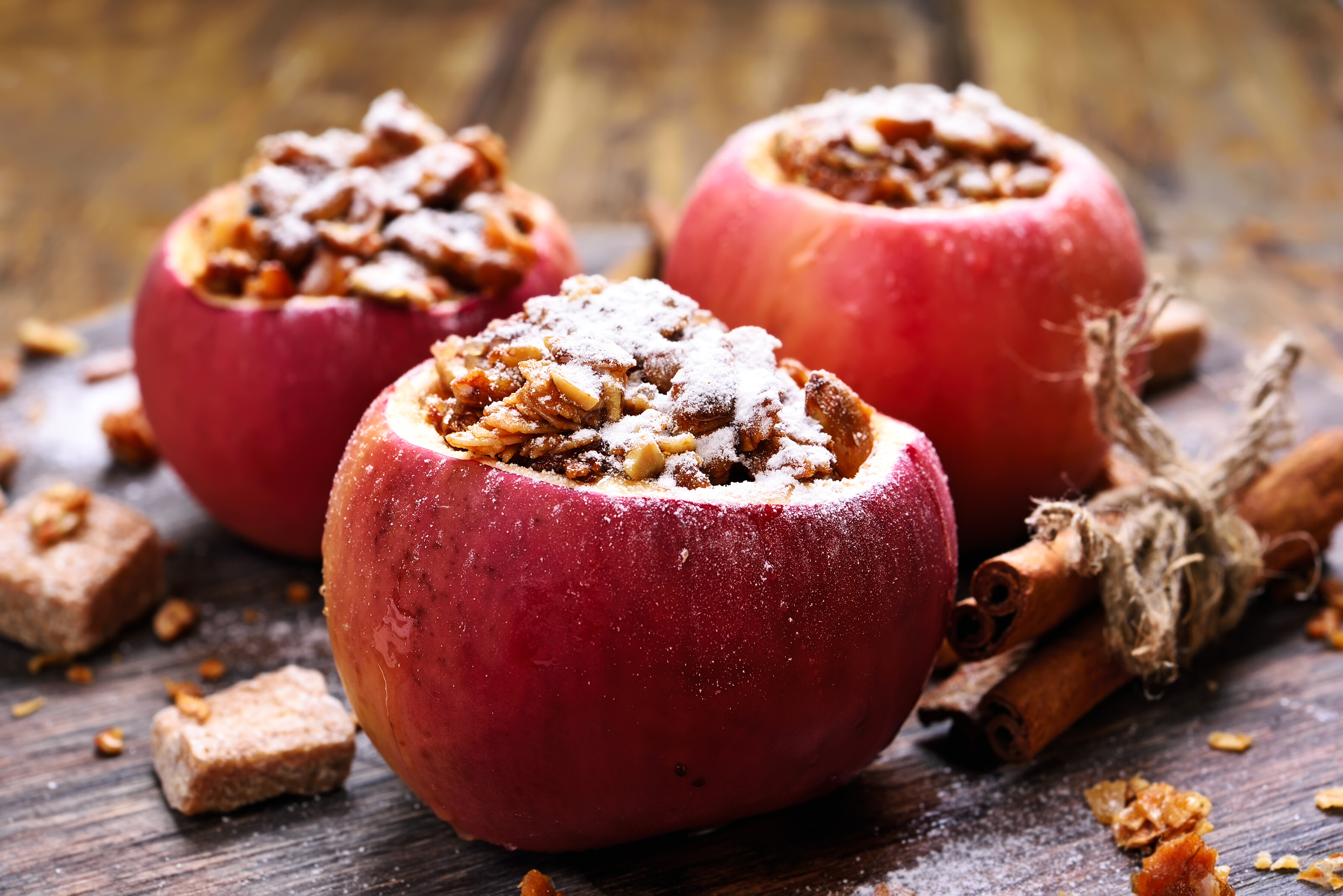 Recept: polnjena jabolka (video)