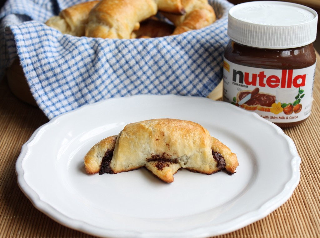 Nutellini rogljički so povsem enostavni za pripravo.