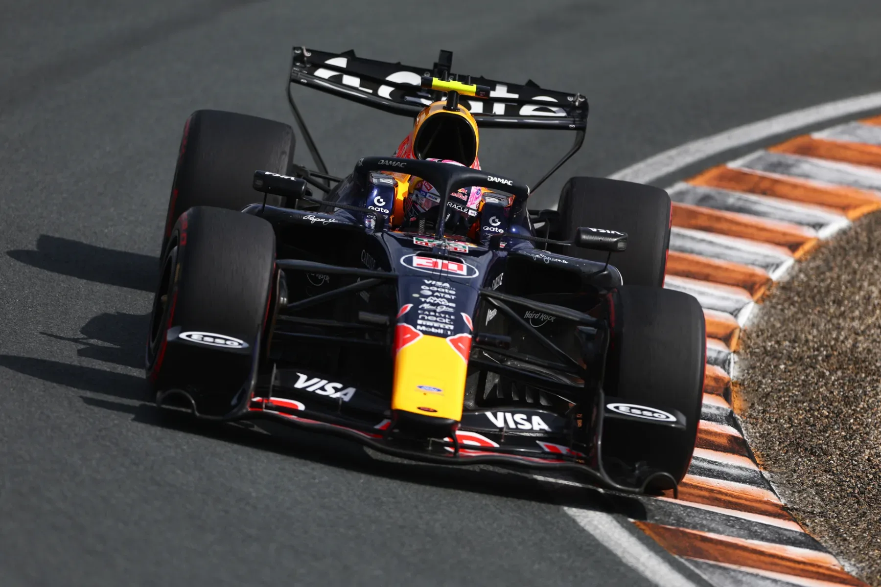 Red Bull Ford šokiral F1: FIA razglasila njihov motor za najboljšega, tekmeci prejeli razvojne žetone