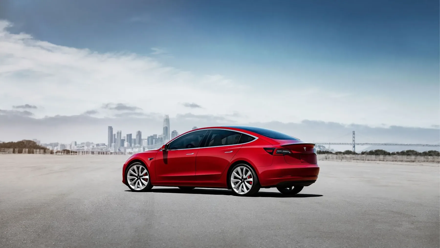 Res nizka devalvacija električnega avtomobila: zakaj so avtomobili Tesla tako zelo zaželeni na trgu rabljenih vozil
