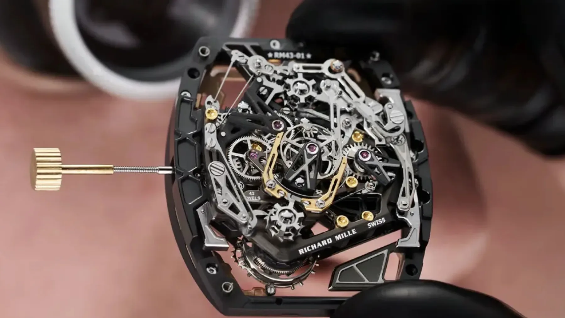 Richard Mille RM 43-01 x Ferrari: Mehanski F1 spektakel na zapestju