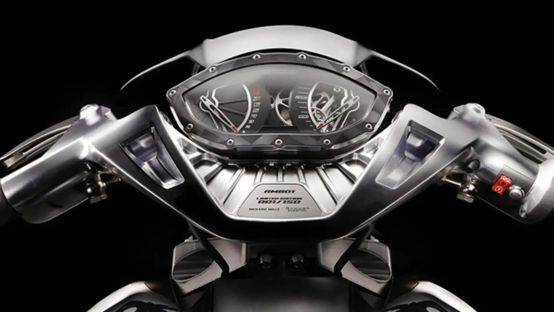 Richard Mille RMB01 x Brough Superior: ko urarski nori genij sreča bencinsko poezijo na 997 kubikov