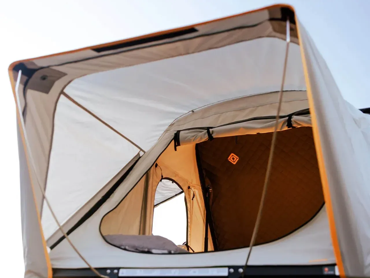 Rivian x iKamper Skycamp Mini: elekrto overlanding se zdi vse boj mogoč