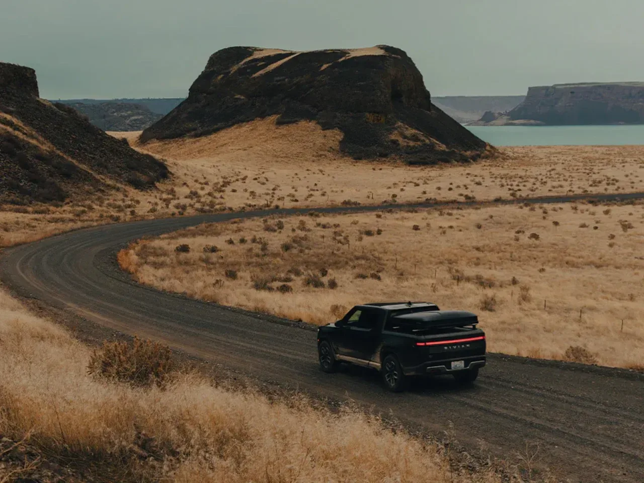 Rivian x iKamper Skycamp Mini: elekrto overlanding se zdi vse boj mogoč