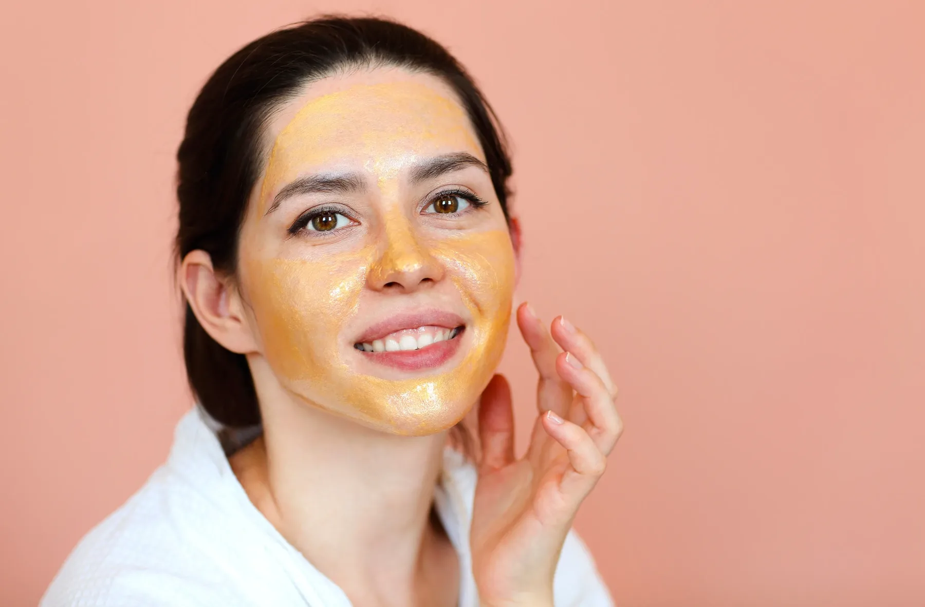 Riževa voda za popoln “glass skin” videz: Recept za rižev tonik, ki briše leta (brez botoksa in filtrov)