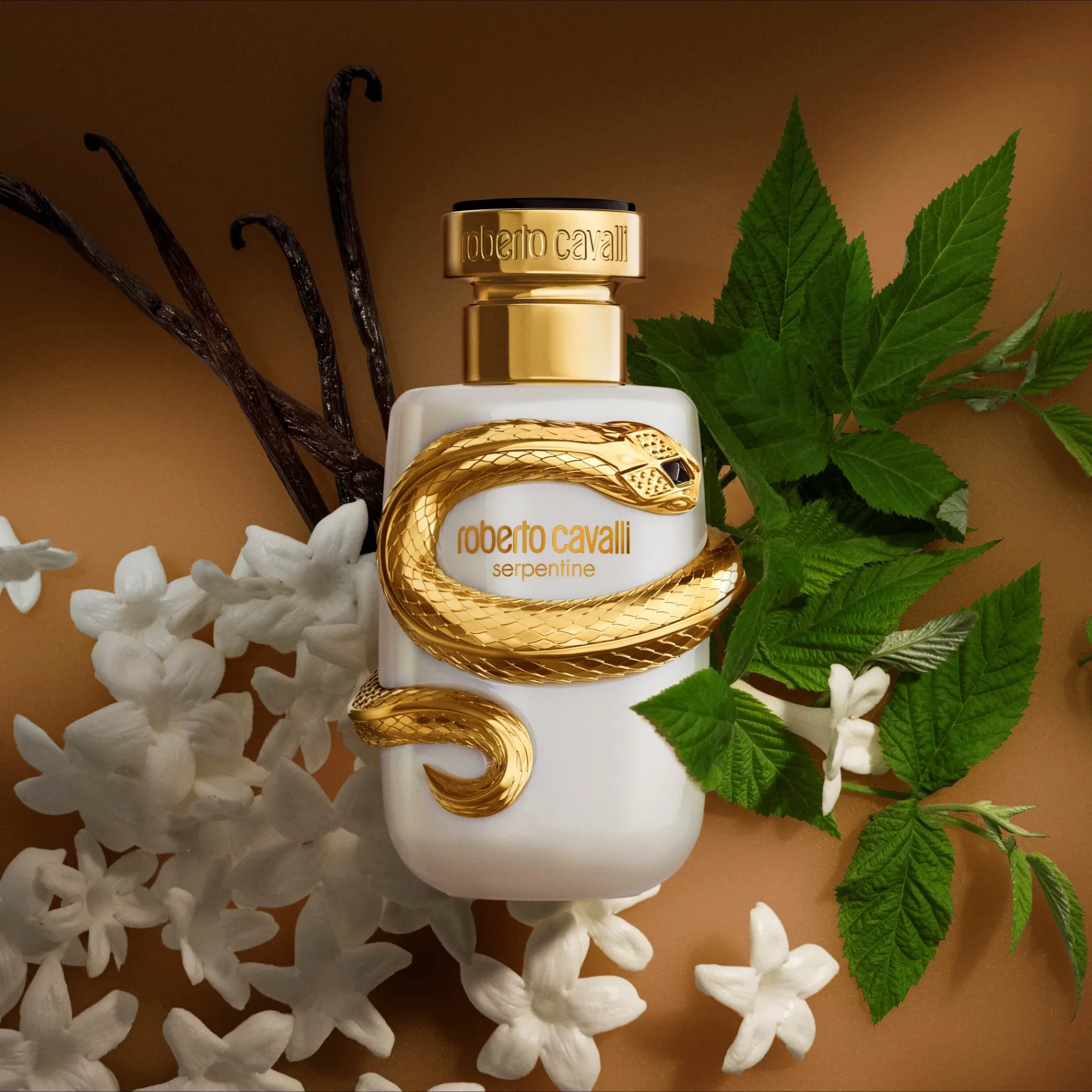 Roberto Cavalli Serpentine: Ko parfum postane nakit, kača pa simbol neukročene ženskosti